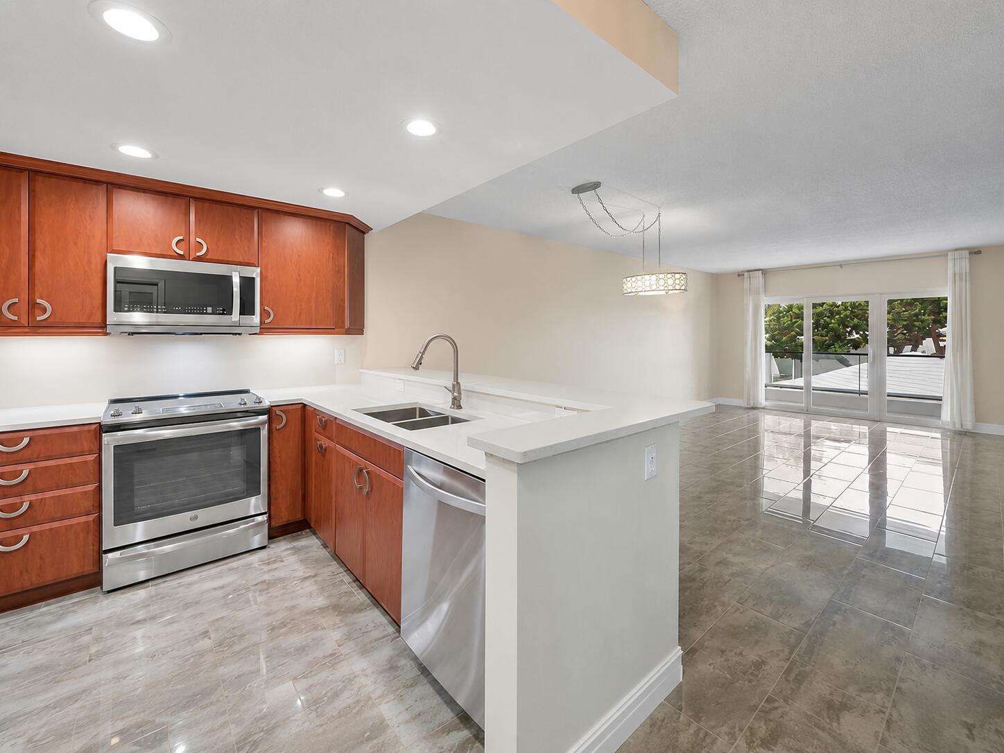 1500 S Ocean Boulevard 207 Property Photo 1