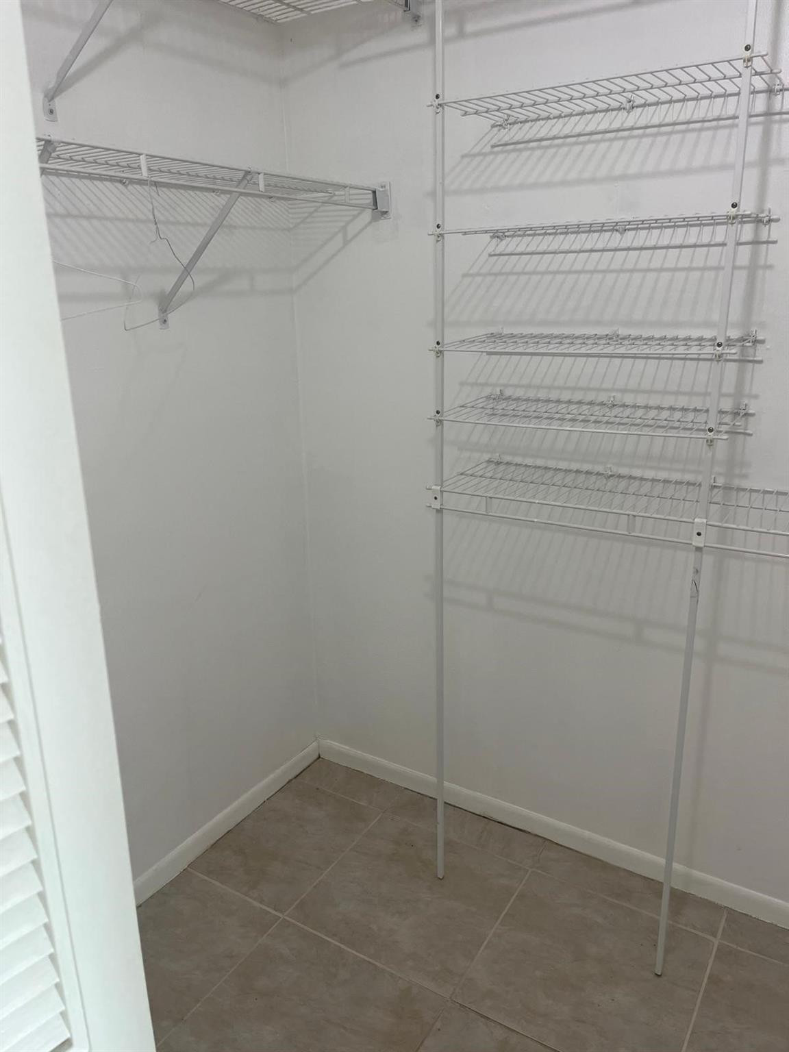 6301 N University Drive 310 Property Photo 9