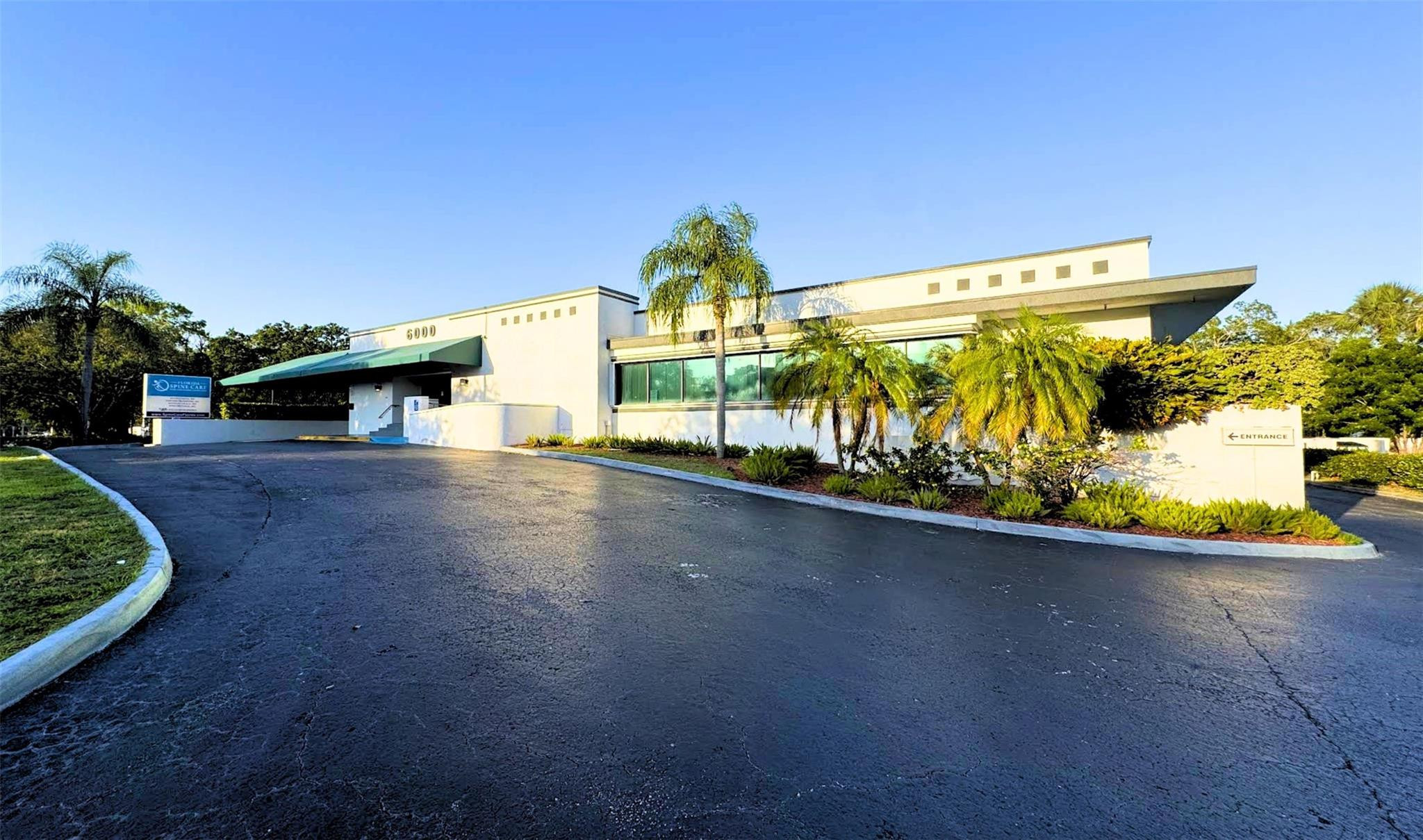 6000 N Federal Highway Property Photo 1