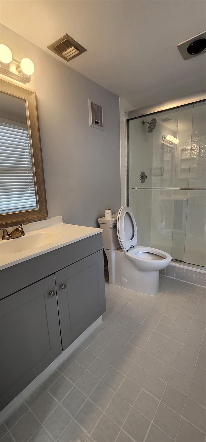 3503 Oaks Way 513 Property Photo 9