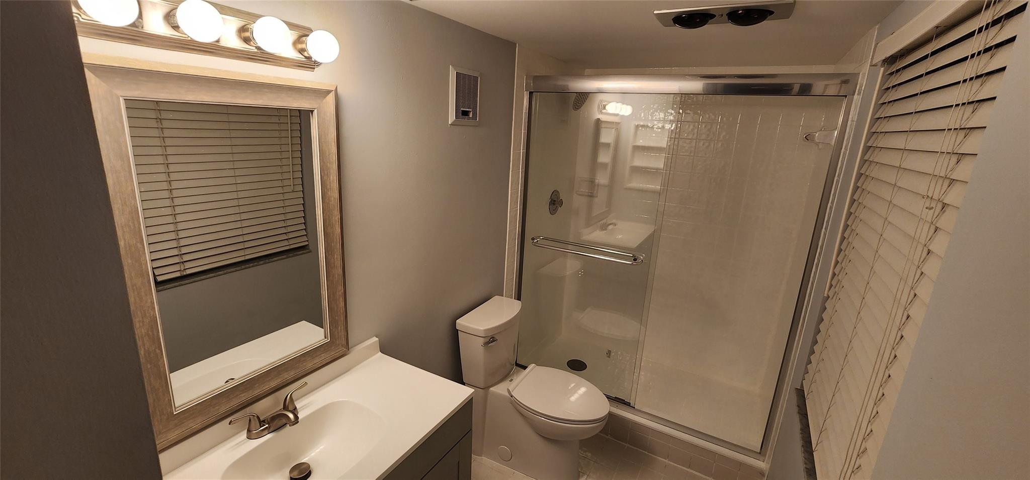 3503 Oaks Way 513 Property Photo 11