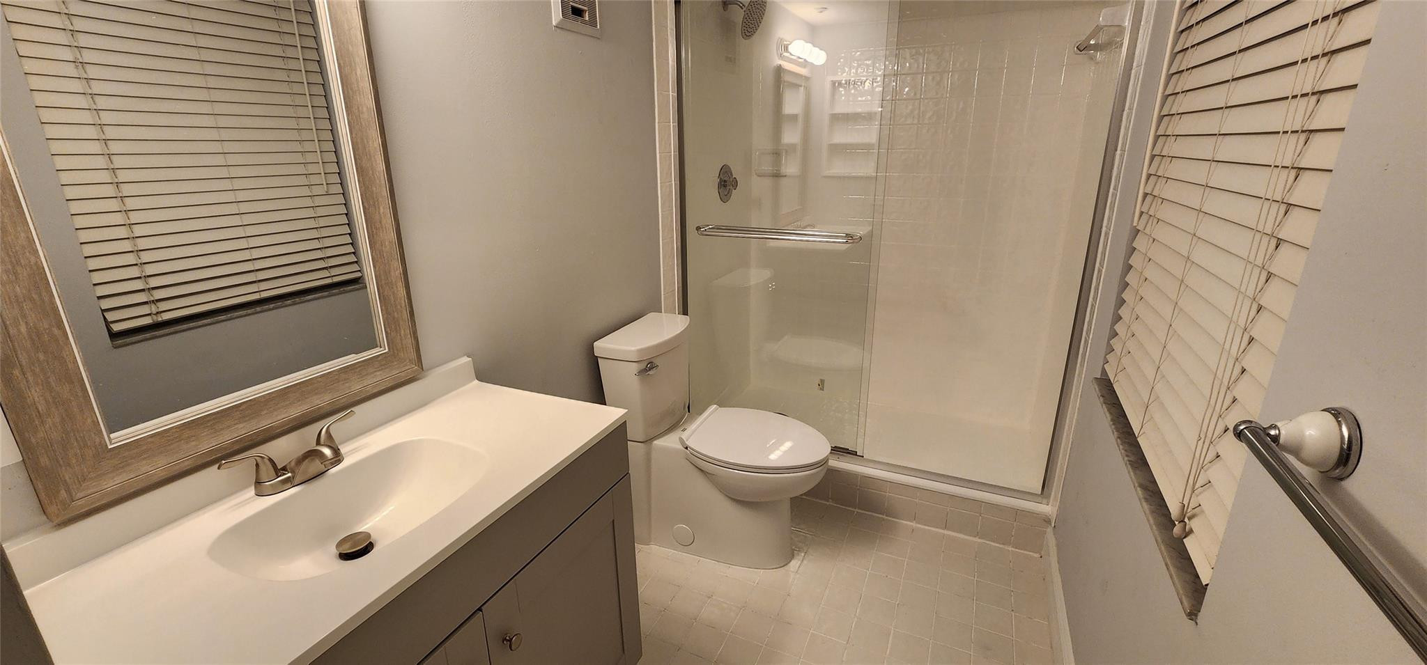 3503 Oaks Way 513 Property Photo 12