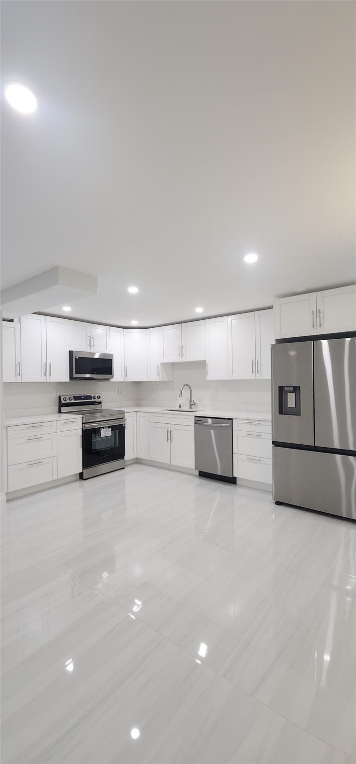 343 Normandy H 343 Property Photo 7