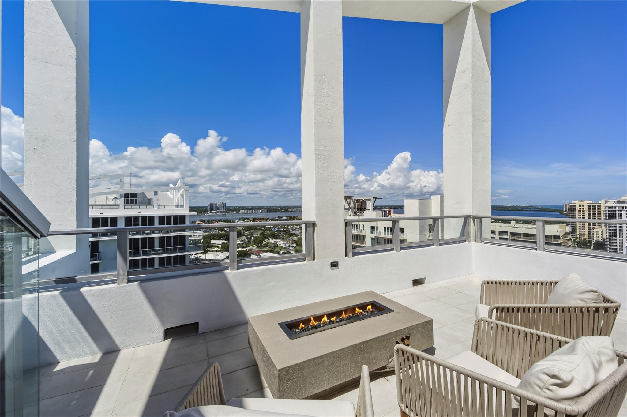3100 N Ocean Drive Hph6 Property Photo 19