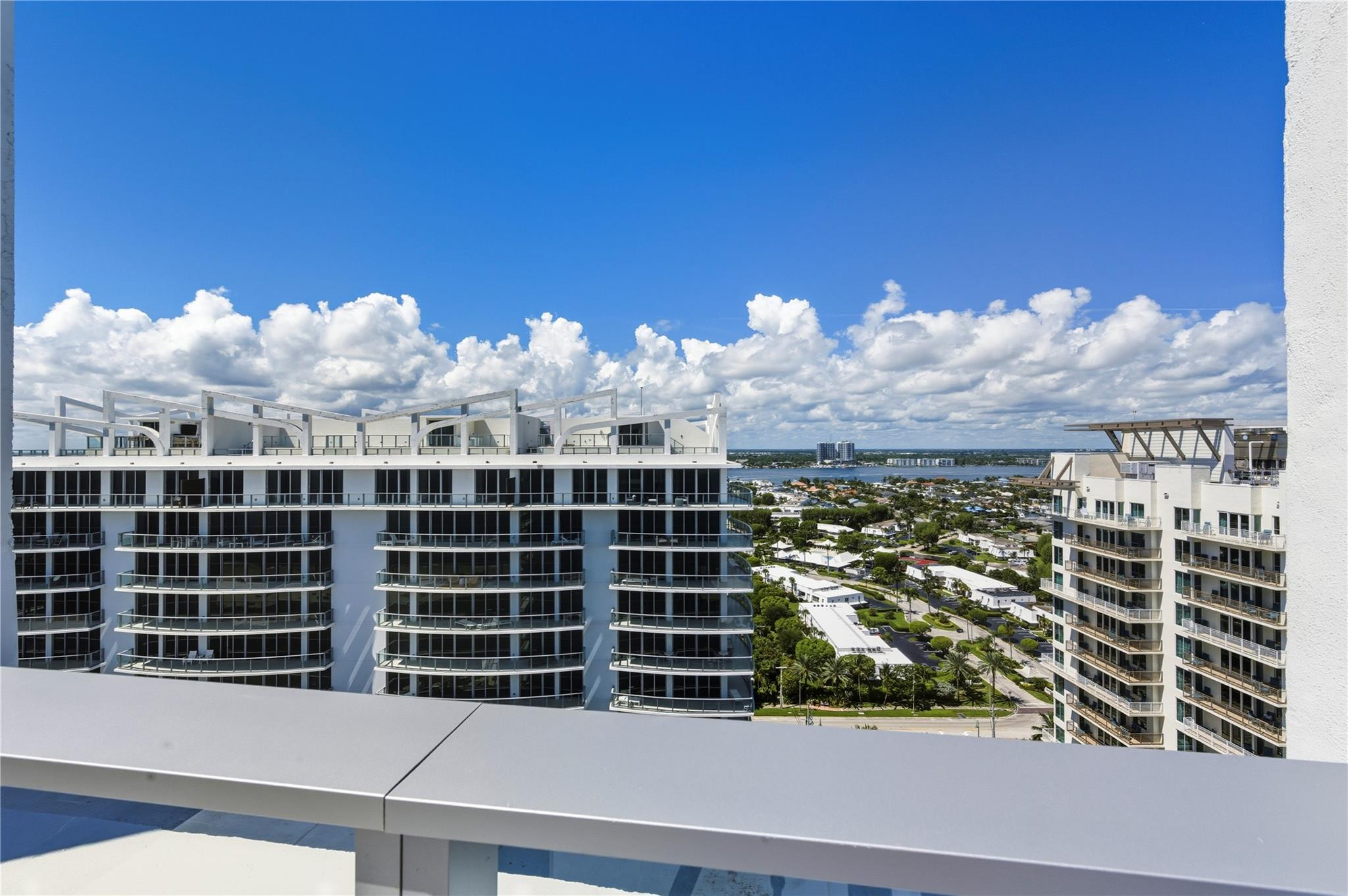 3100 N Ocean Drive Hph6 Property Photo 20