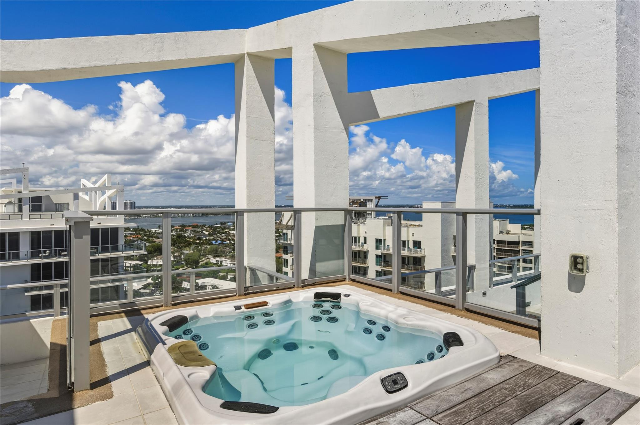 3100 N Ocean Drive Hph6 Property Photo 23
