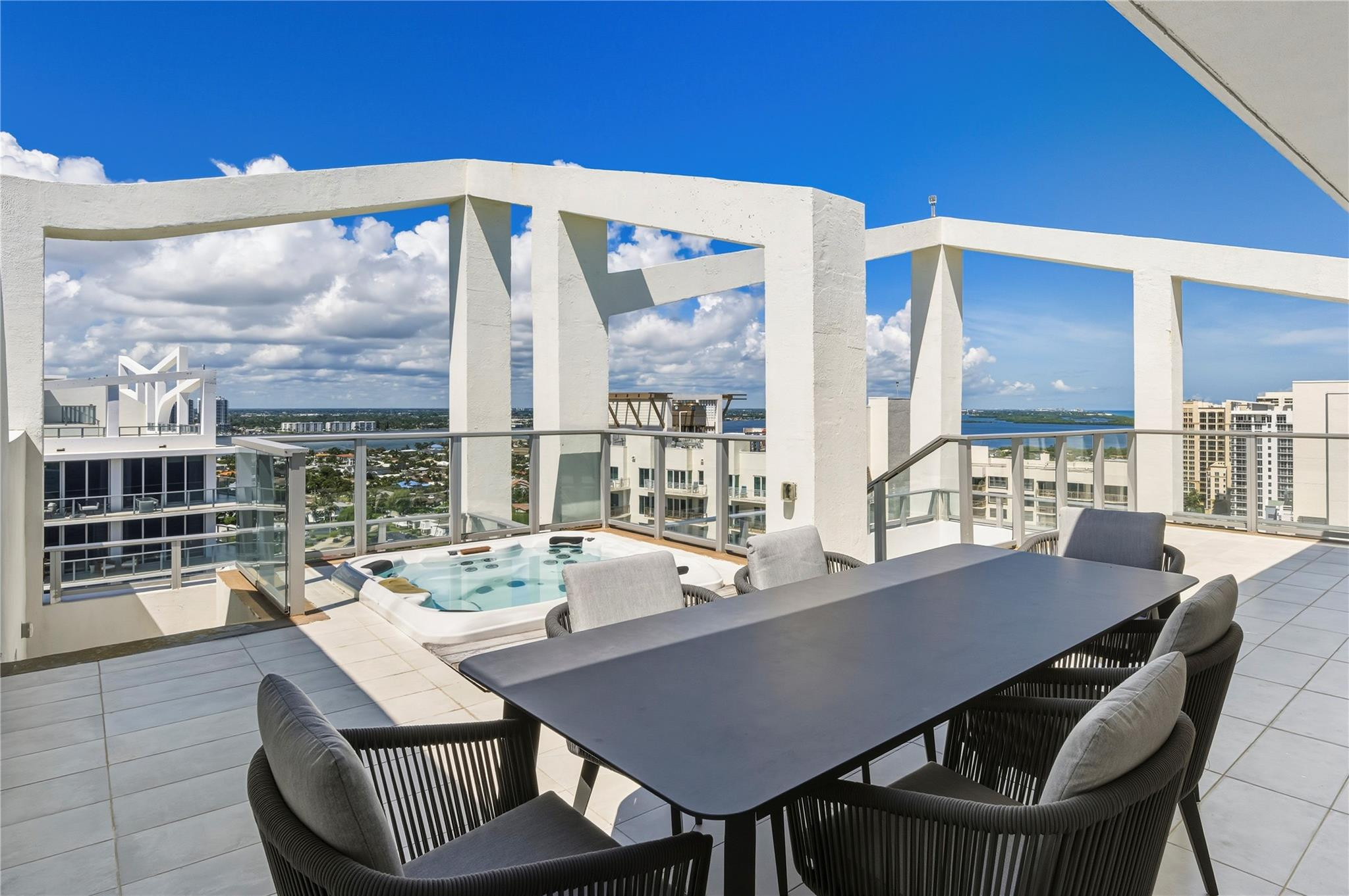 3100 N Ocean Drive Hph6 Property Photo 24