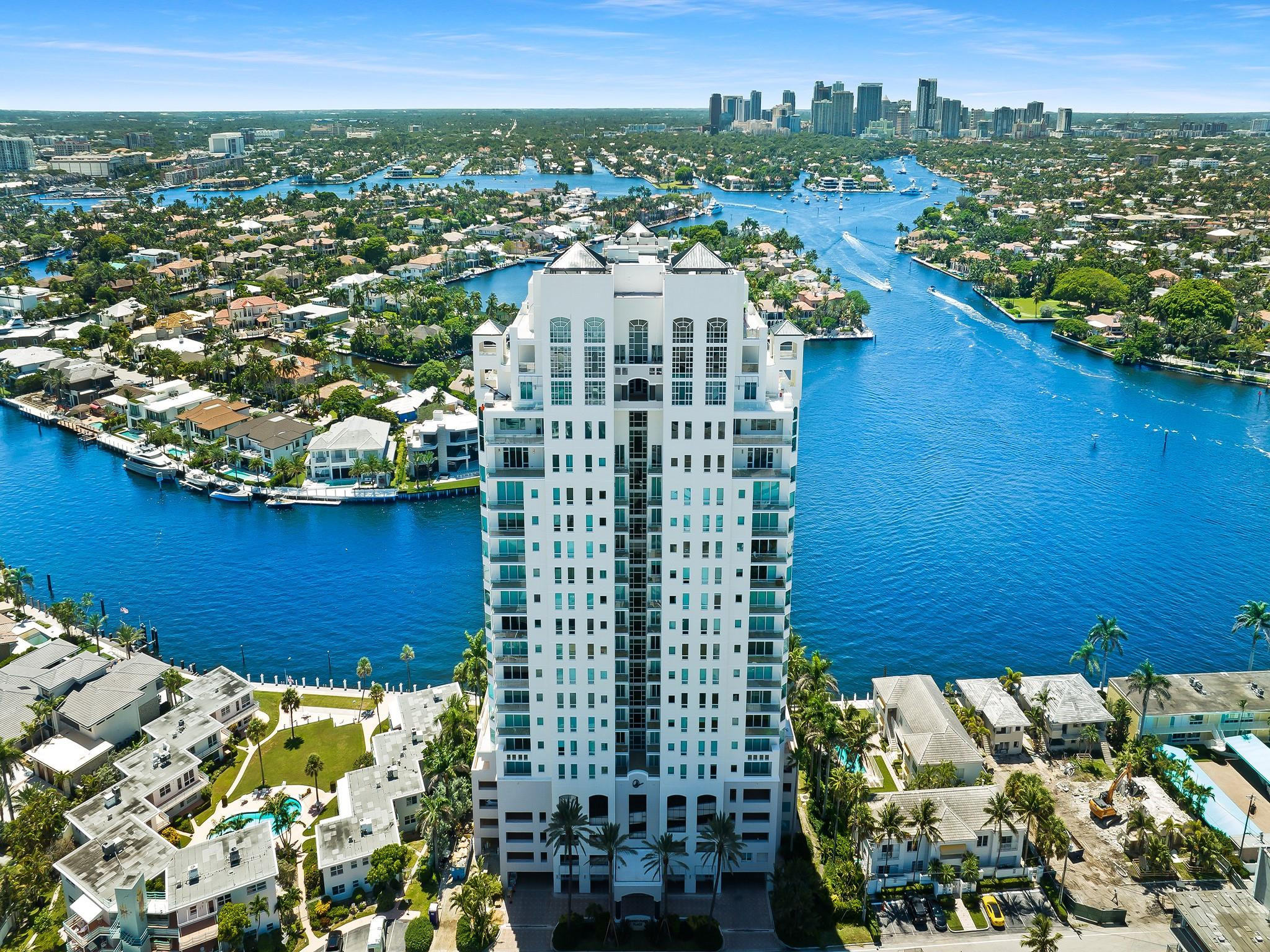 3055 Harbor Drive 1402