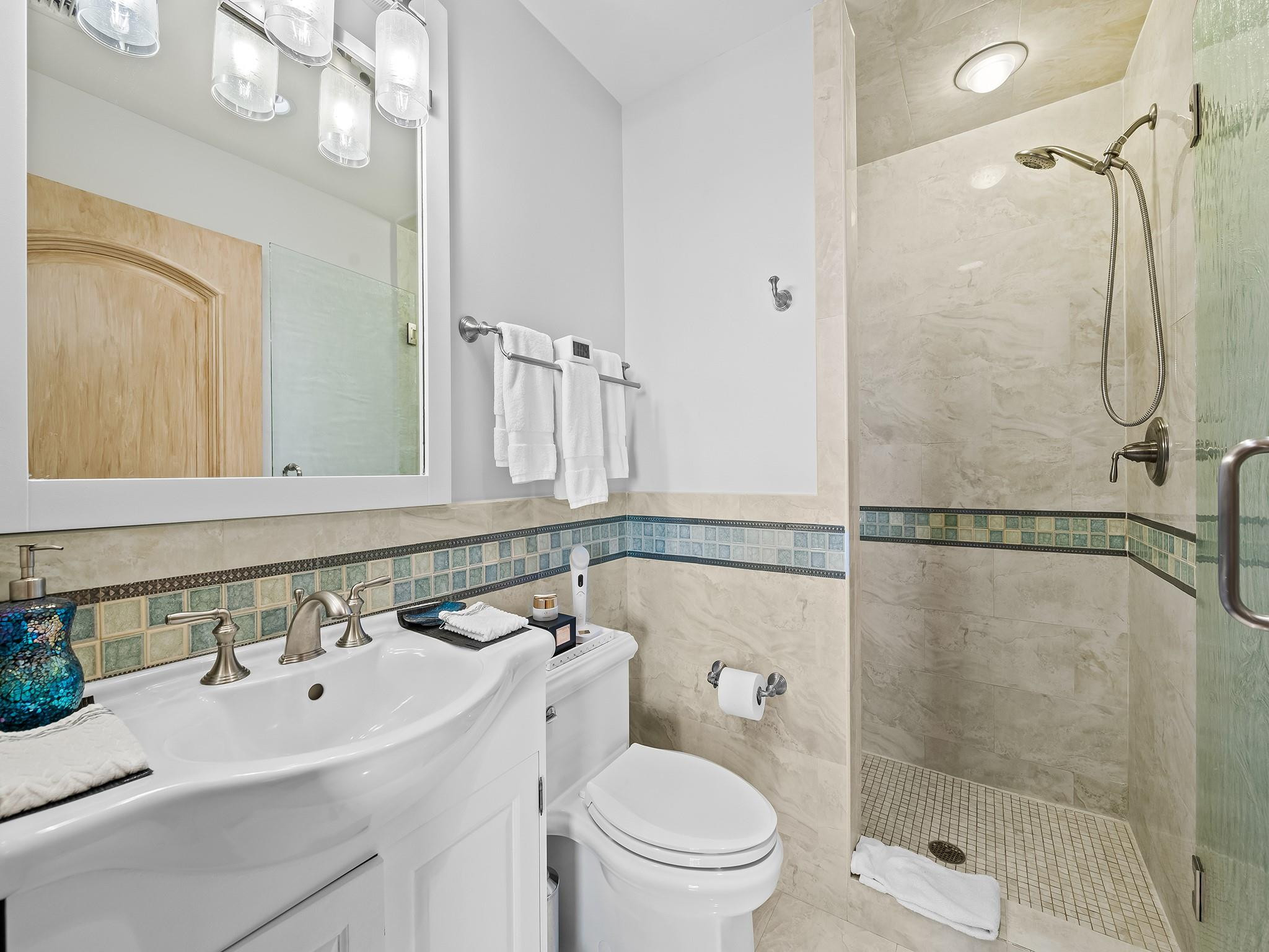 3055 Harbor Drive 1402 Property Photo 27