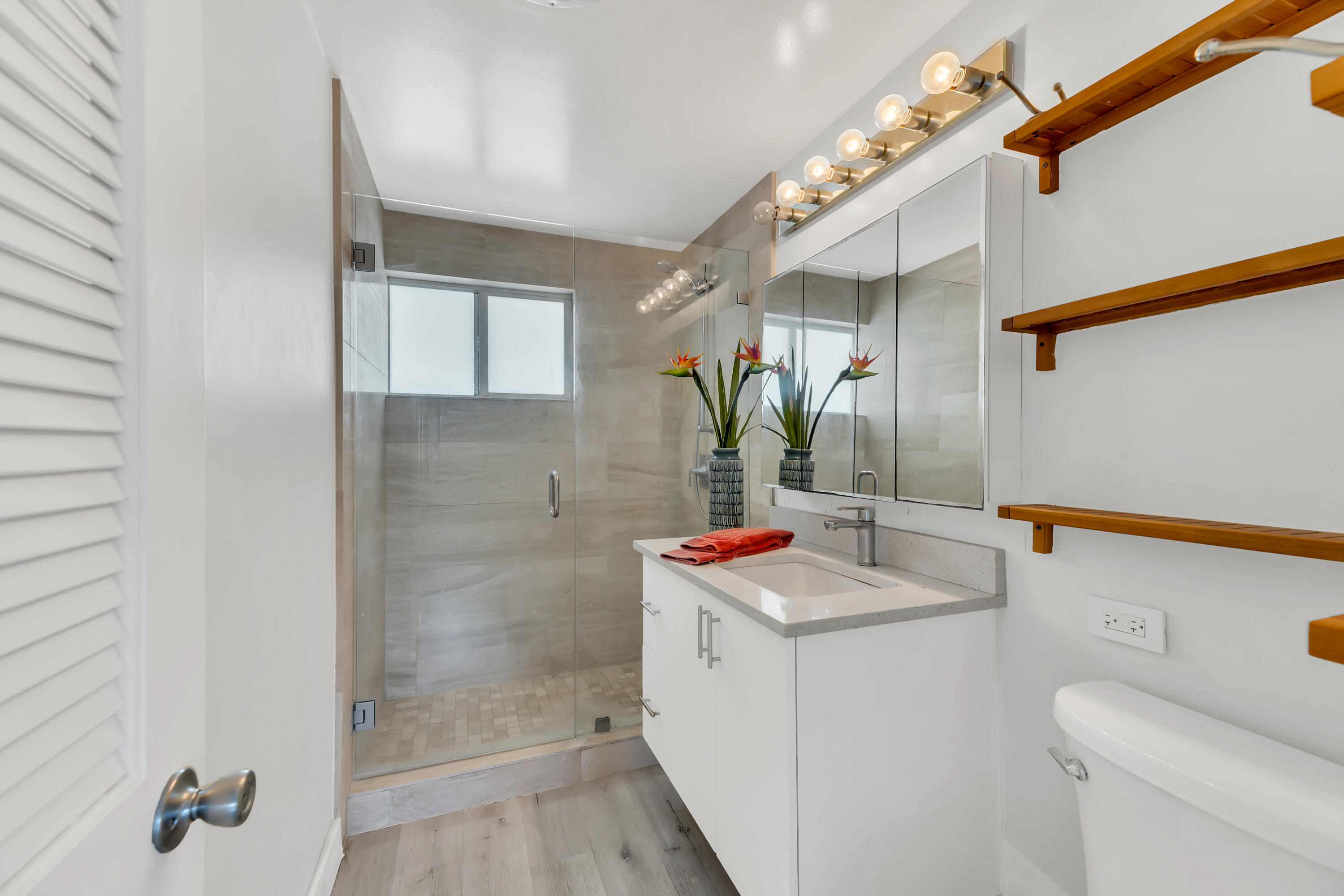 2840 N Ocean Boulevard 308 Property Photo 9