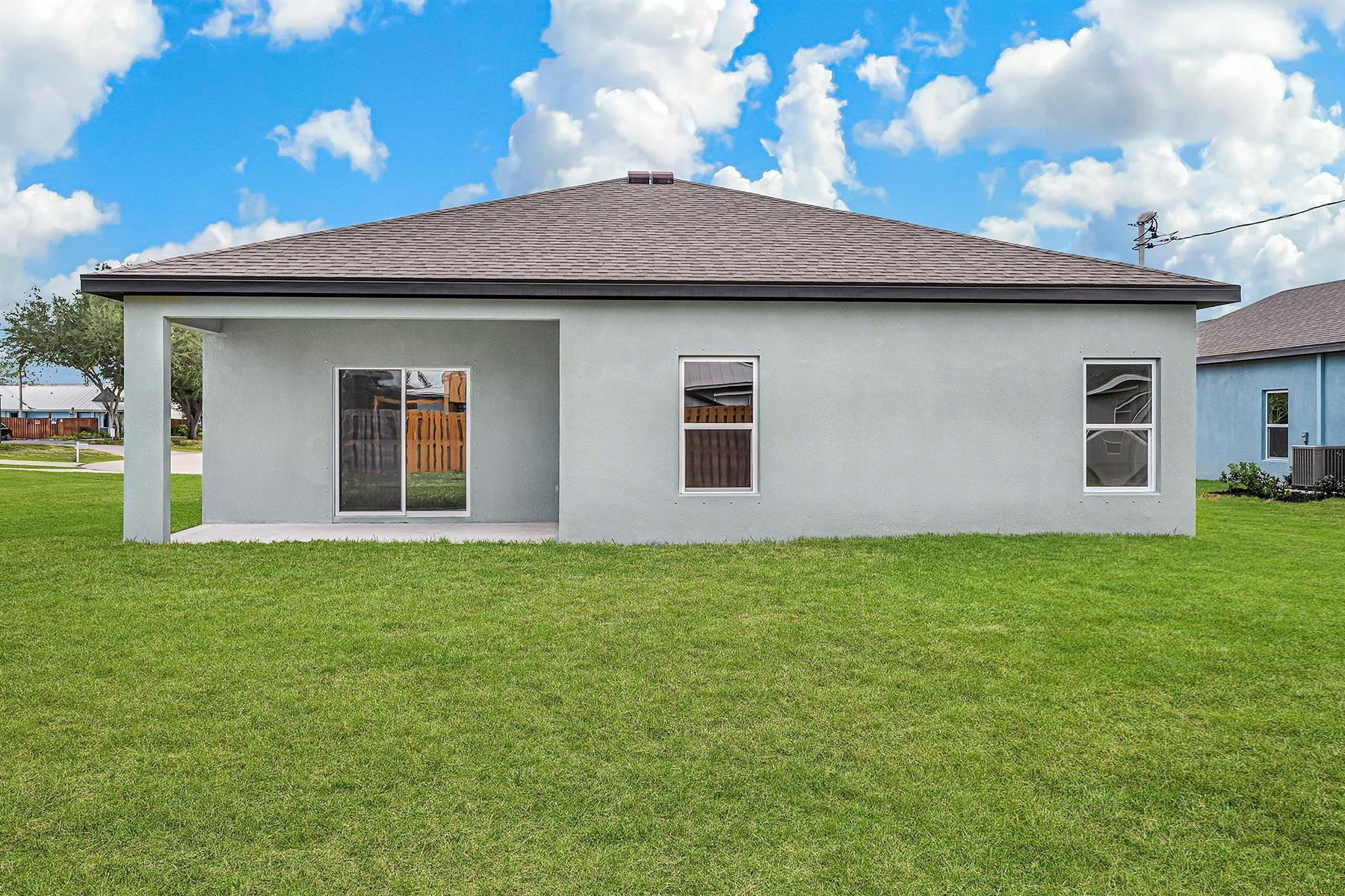 8025 100th Court Property Photo 3