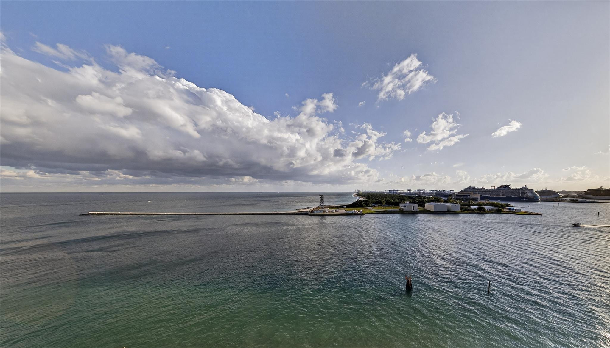 2100 S Ocean Drive 11-l Property Photo 4