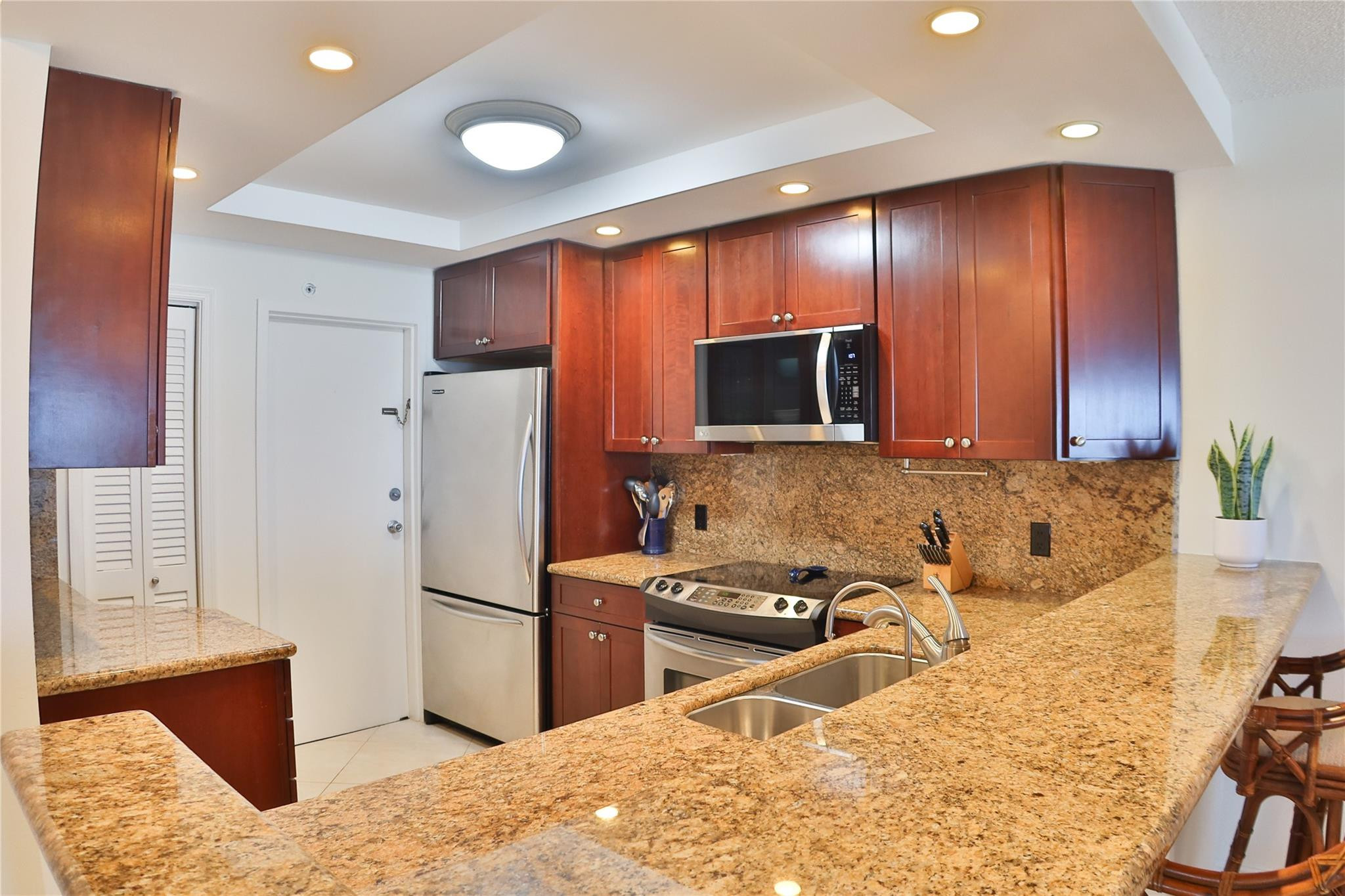 1500 S Ocean Boulevard 603 Property Photo 10