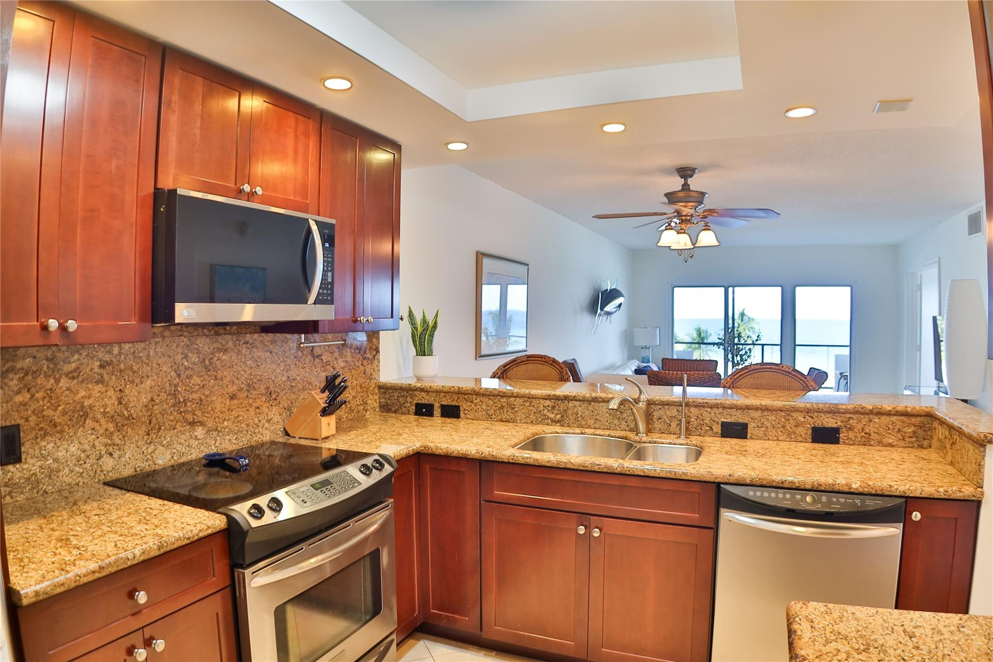 1500 S Ocean Boulevard 603 Property Photo 12
