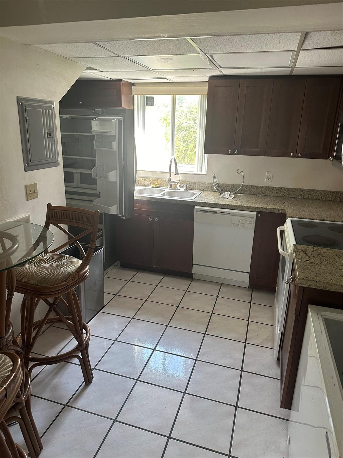 2210 Se 4th Avenue 6 Property Photo 2