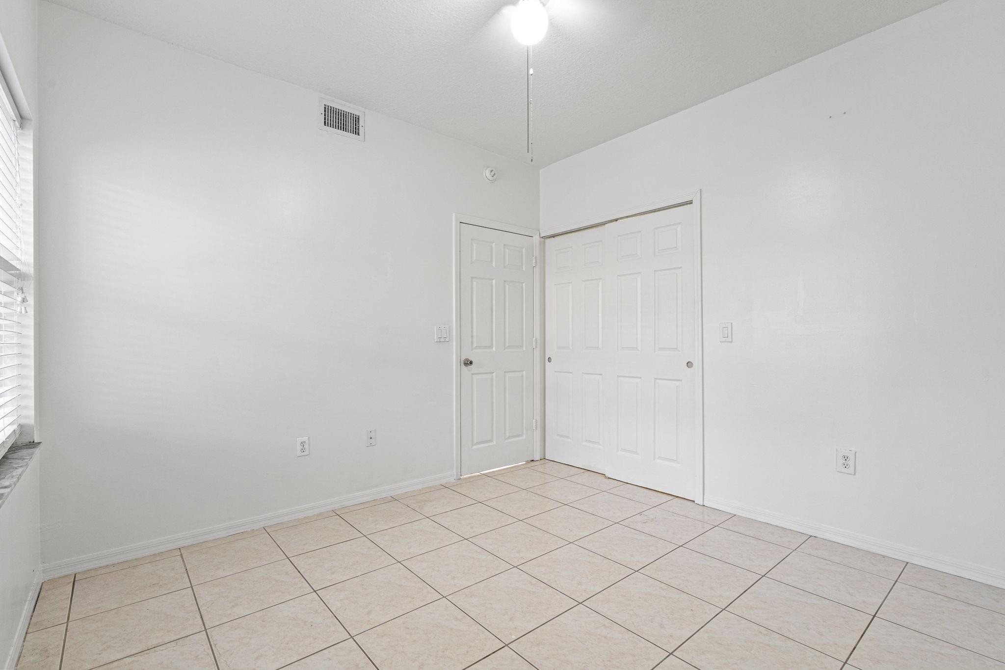 8520 Nw 139th Terrace 1602 Property Photo 20
