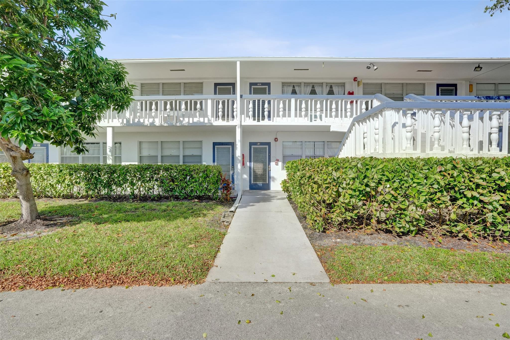 91 Tilford E Property Photo 1
