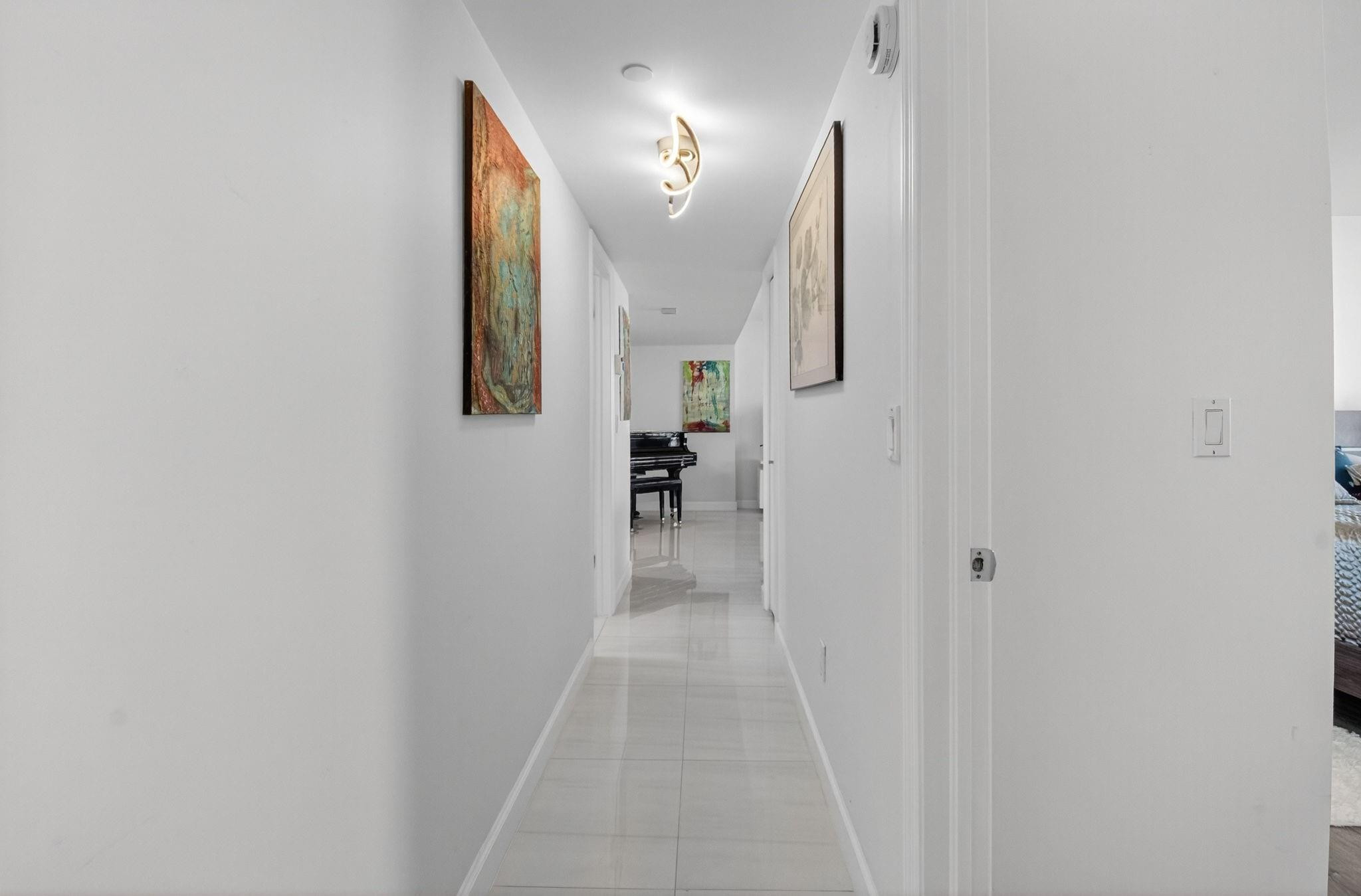 899 Jeffery Street 710 Property Photo 15