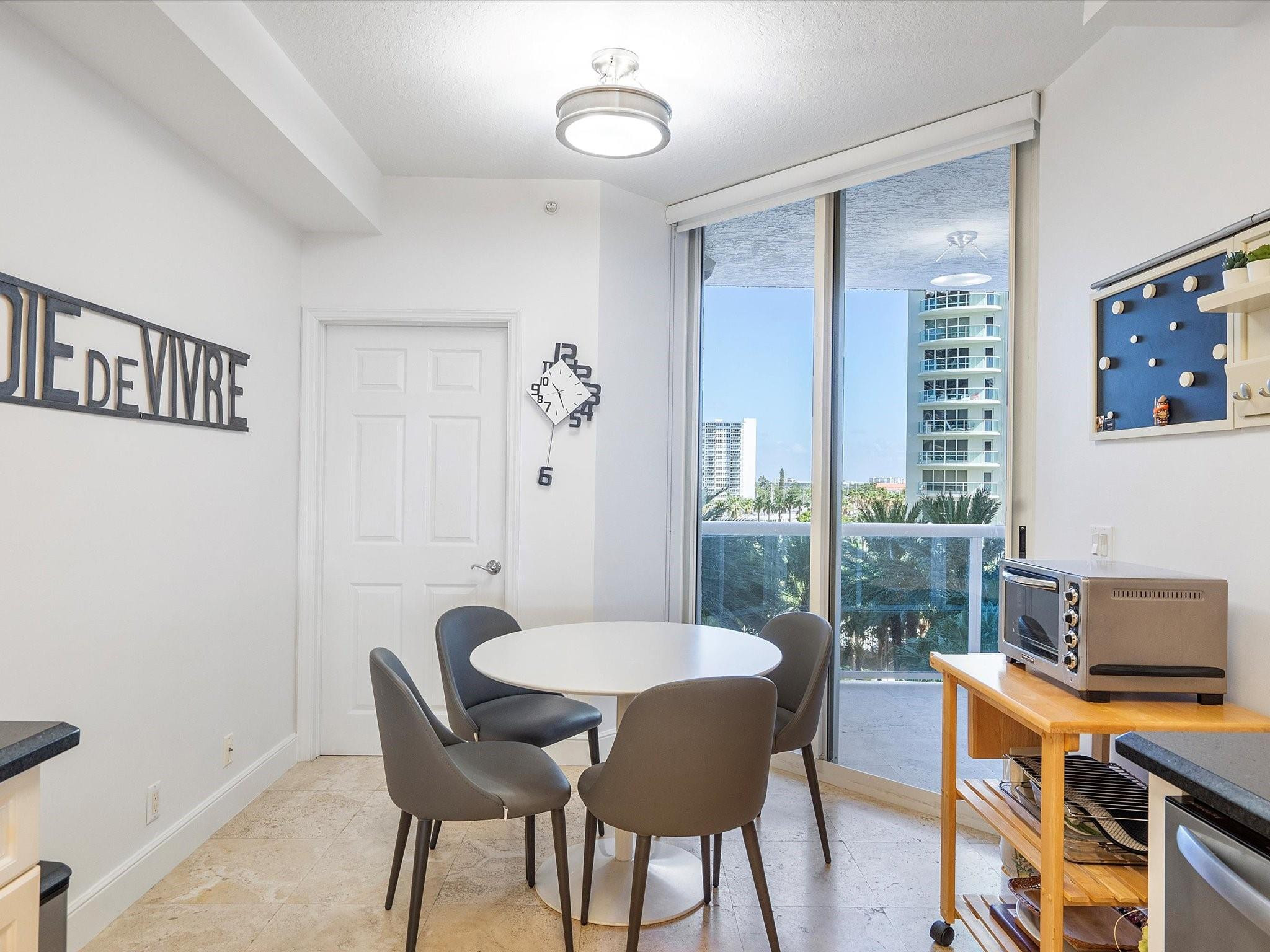 3200 N Ocean Boulevard 504 Property Photo 14