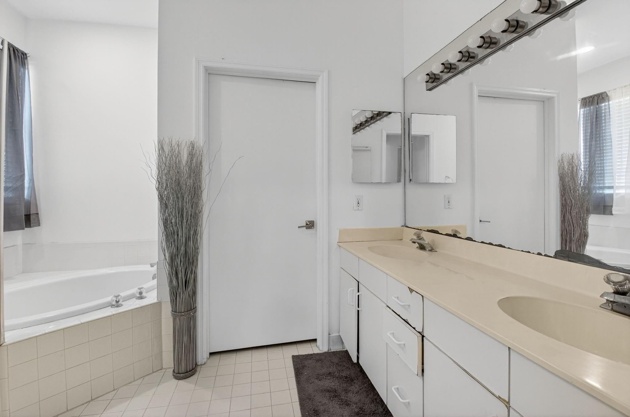 1023 Fairfax Circle Property Photo 19