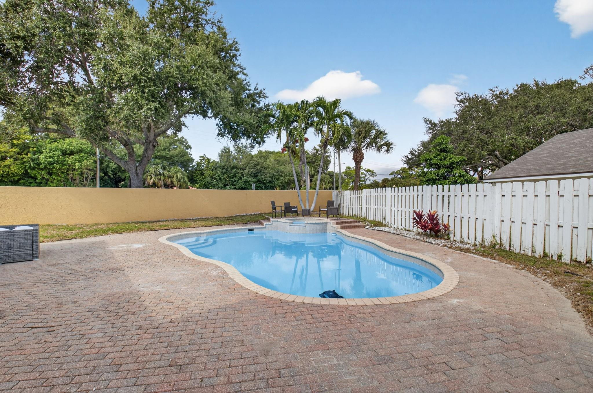 1023 Fairfax Circle Property Photo 39