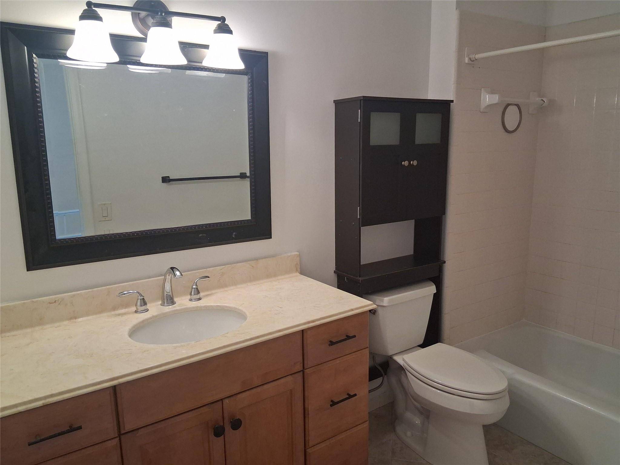 505 Ne 20 Avenue 217 Property Photo 13