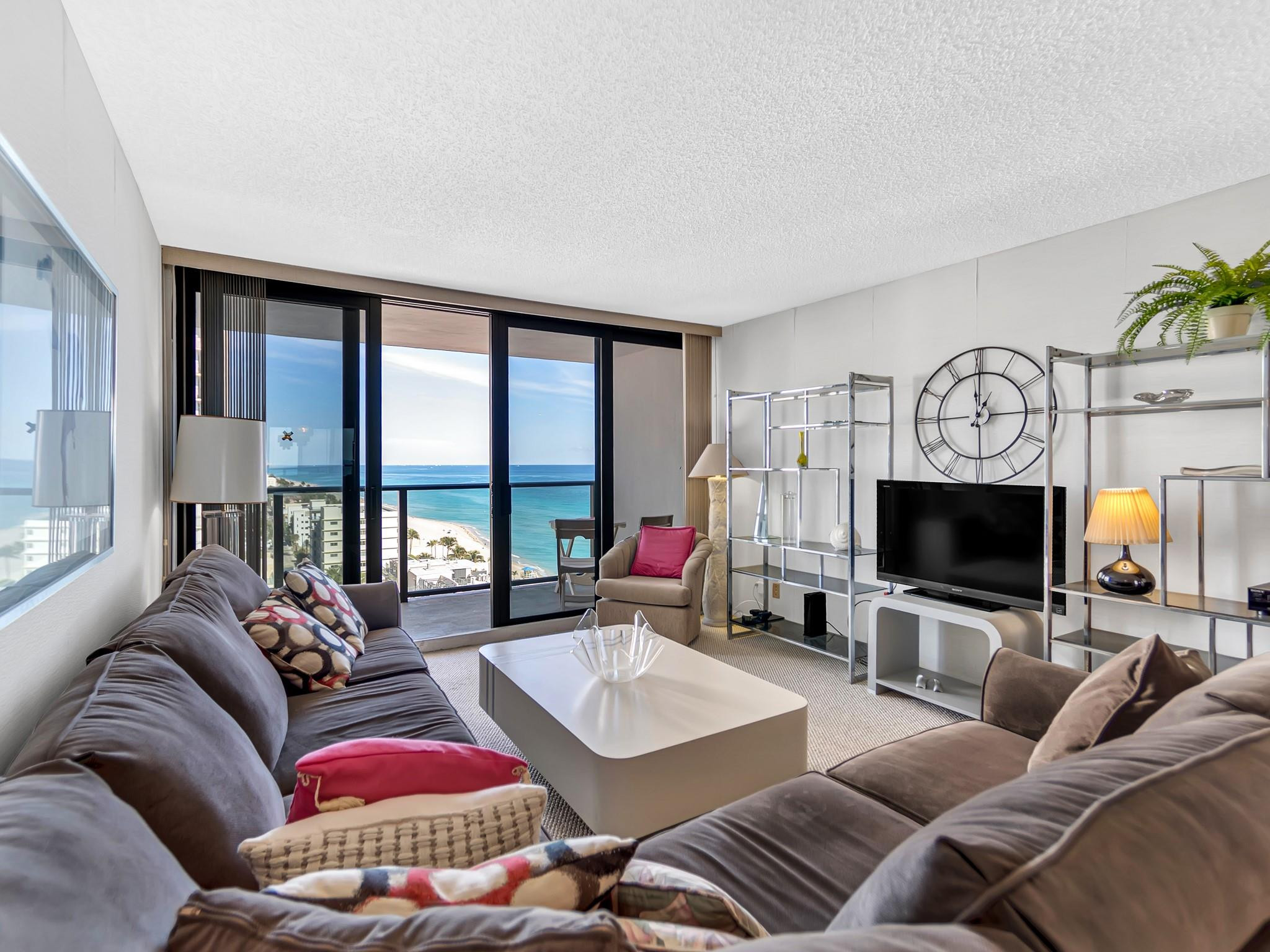 2301 S Ocean Drive 1505 Property Photo 2