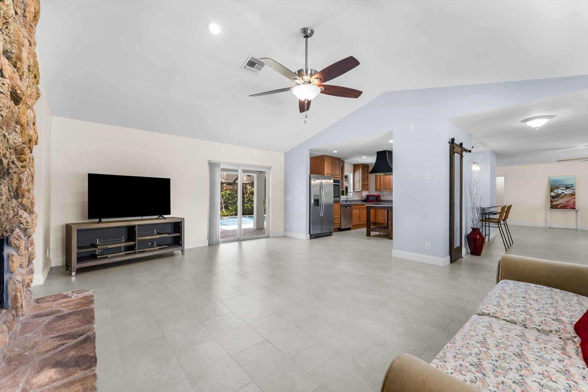 4811 Dorchester Mews Property Photo 15