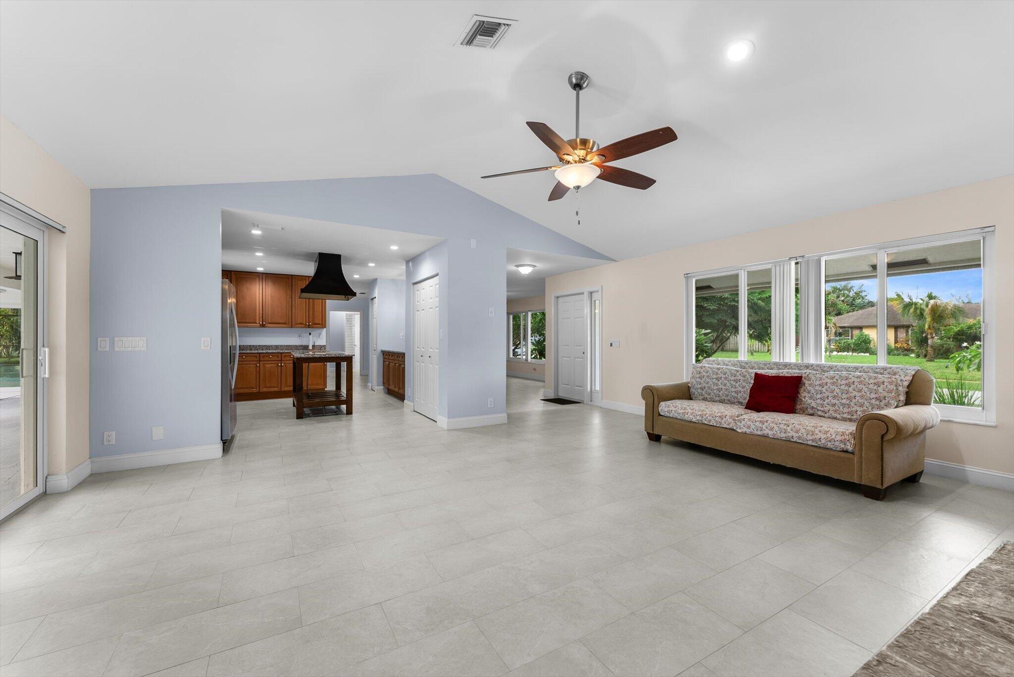 4811 Dorchester Mews Property Photo 16