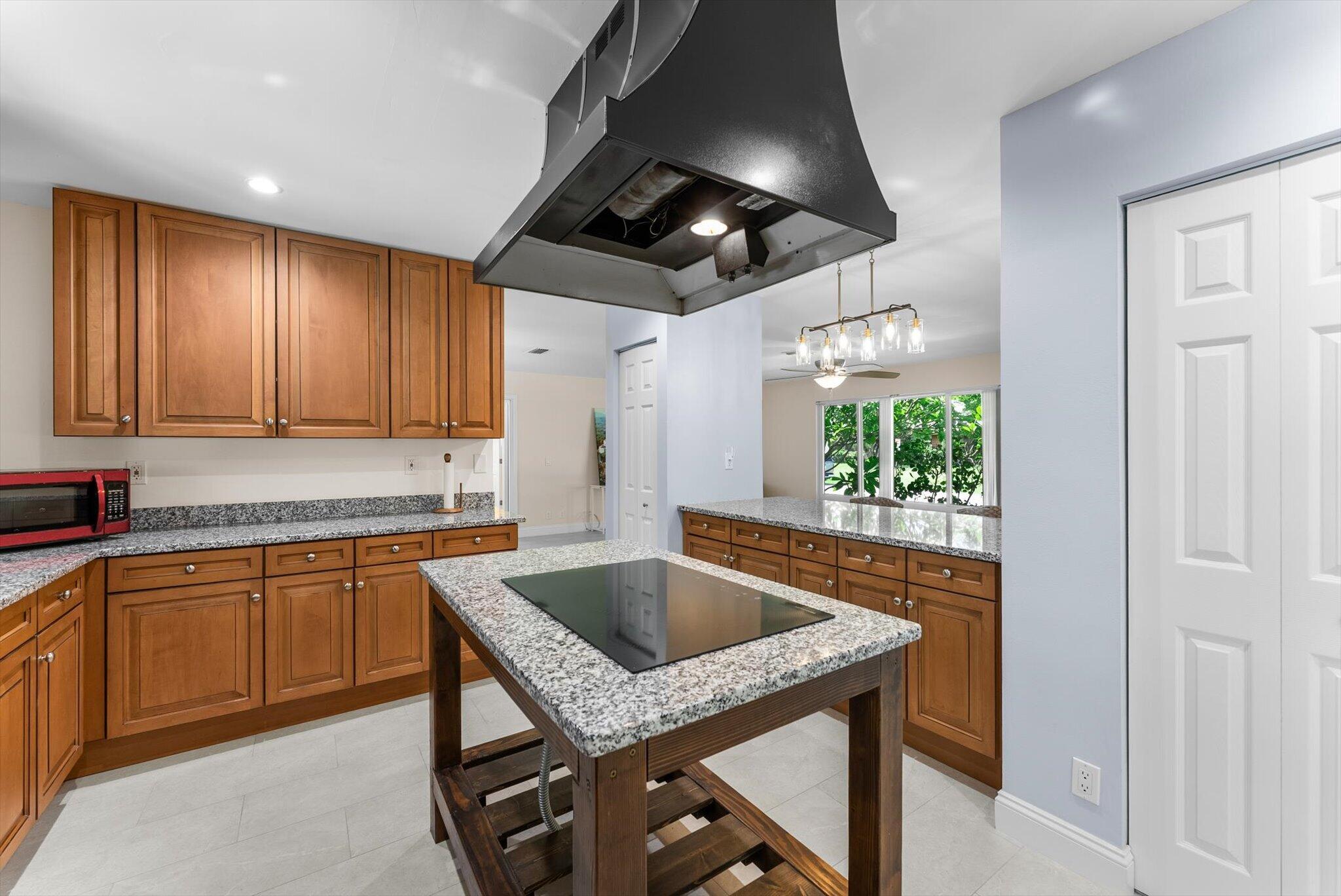 4811 Dorchester Mews Property Photo 18