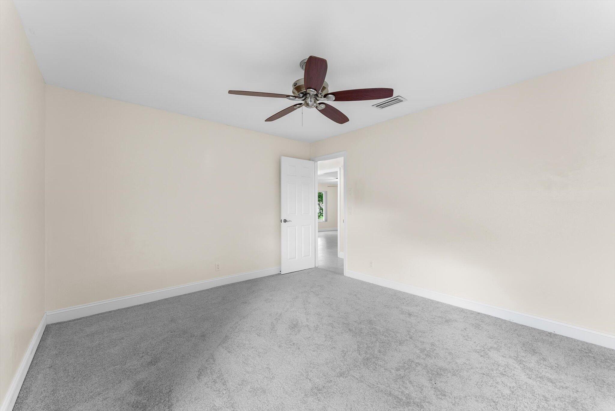 4811 Dorchester Mews Property Photo 33