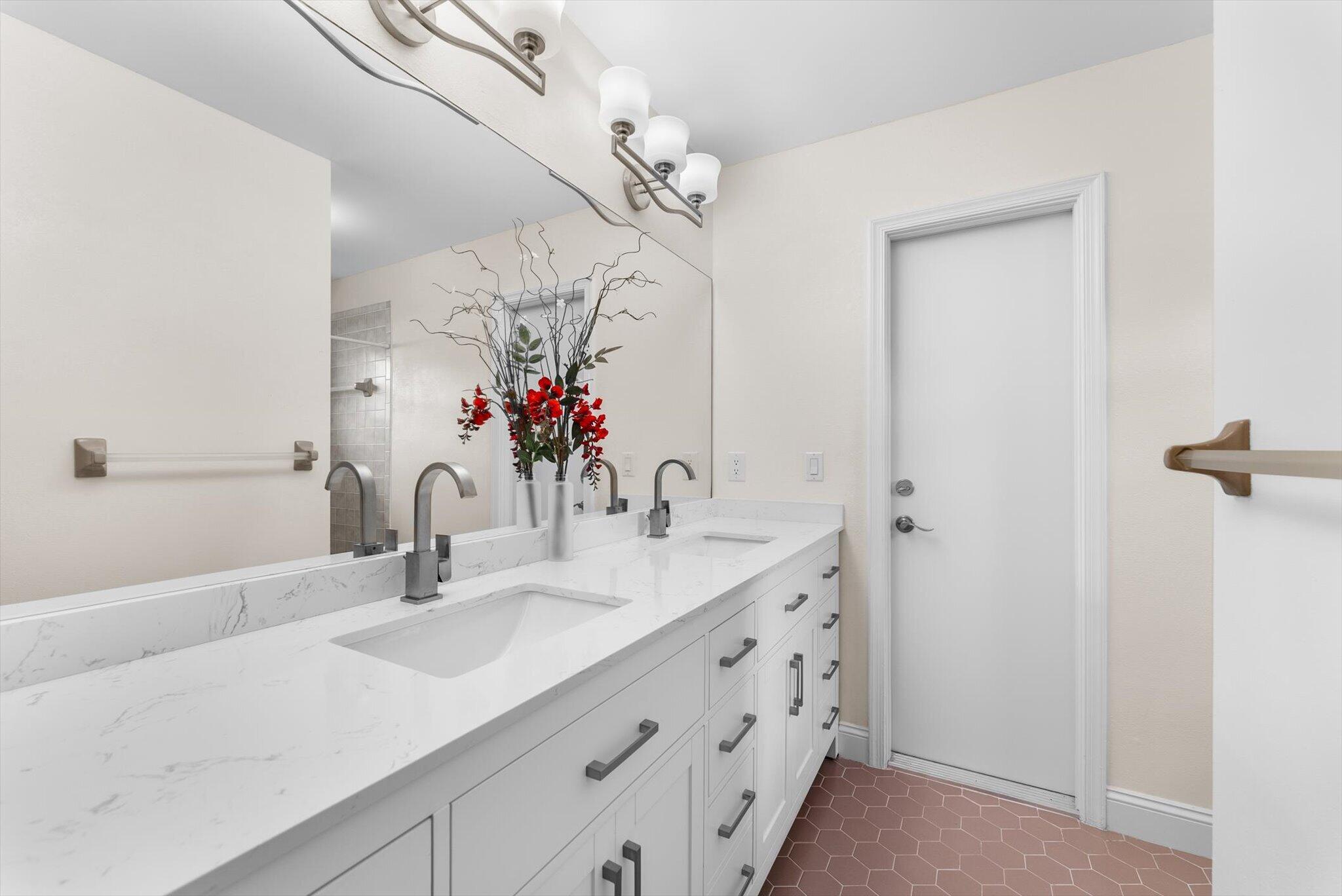 4811 Dorchester Mews Property Photo 39