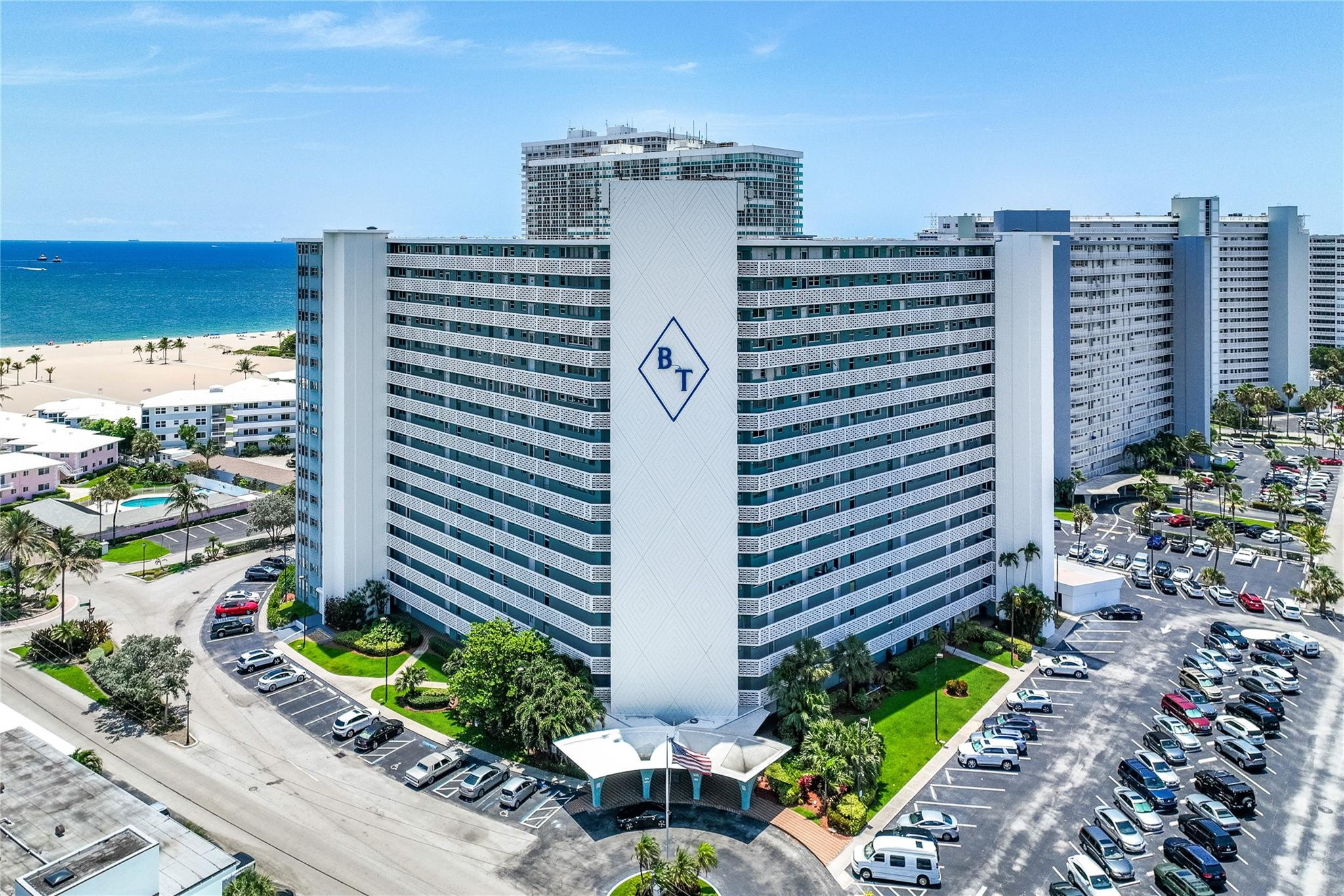 1900 S Ocean Drive 503 Property Photo 8