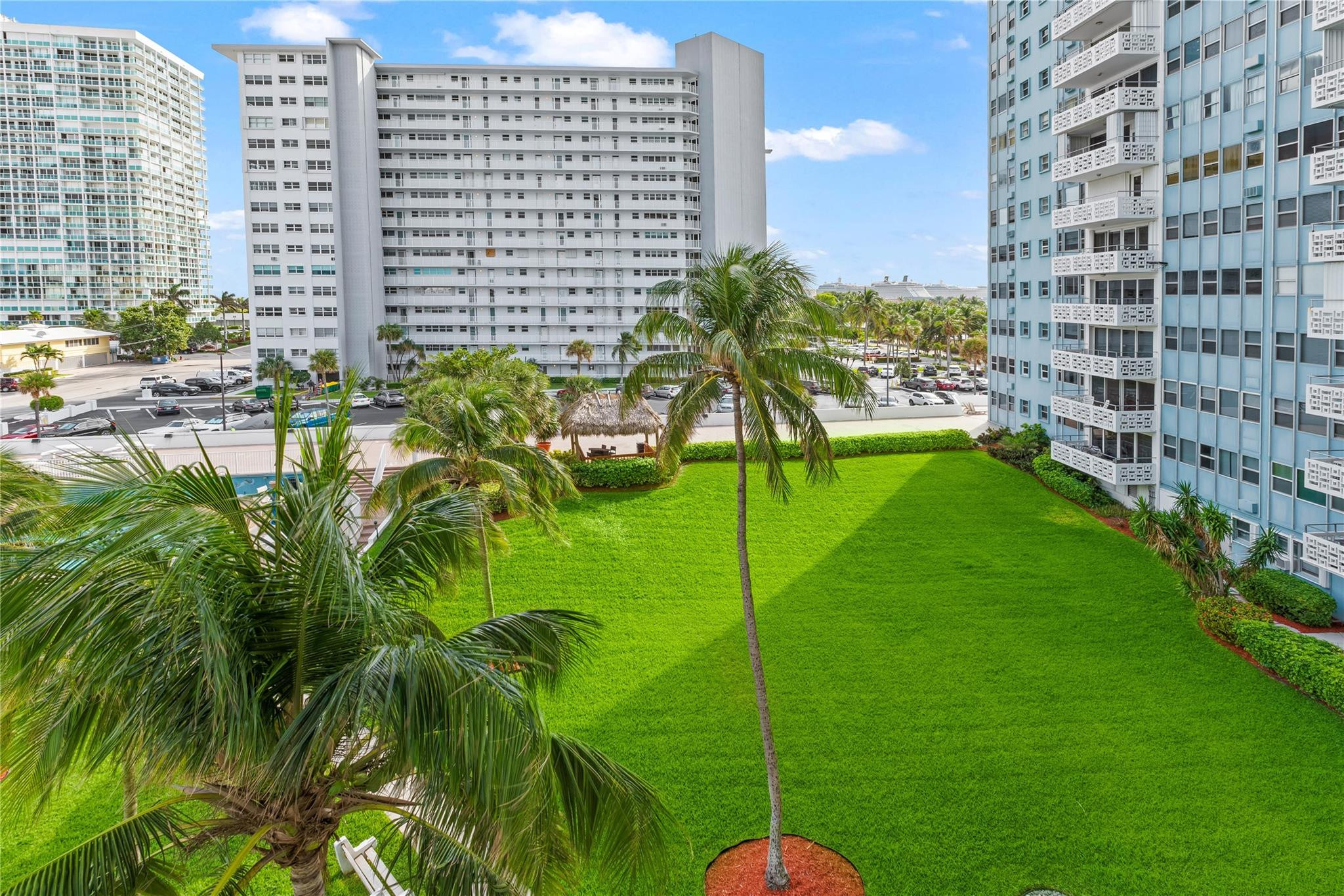 1900 S Ocean Drive 503 Property Photo 26
