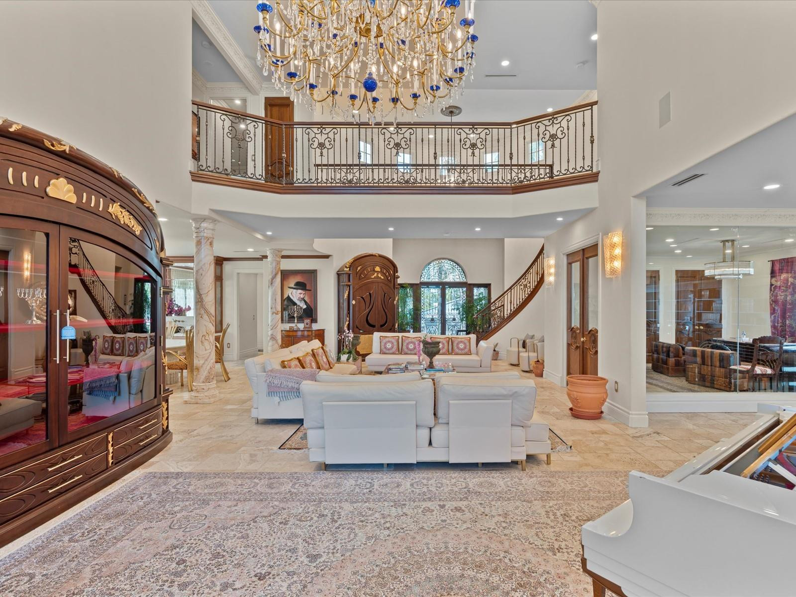 555 Ocean Boulevard Property Photo 11
