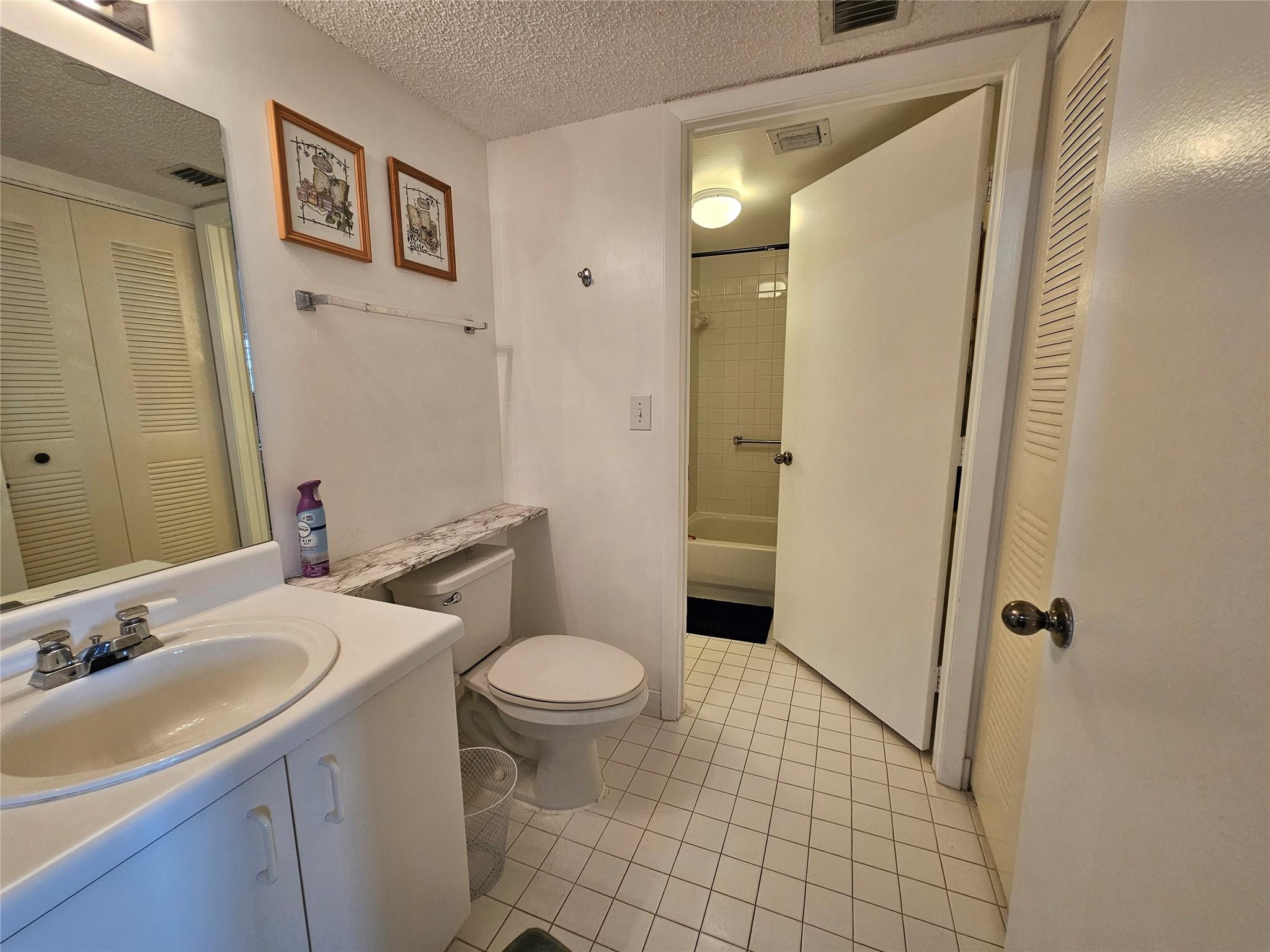 9525 Weldon Circle H410 Property Photo 23