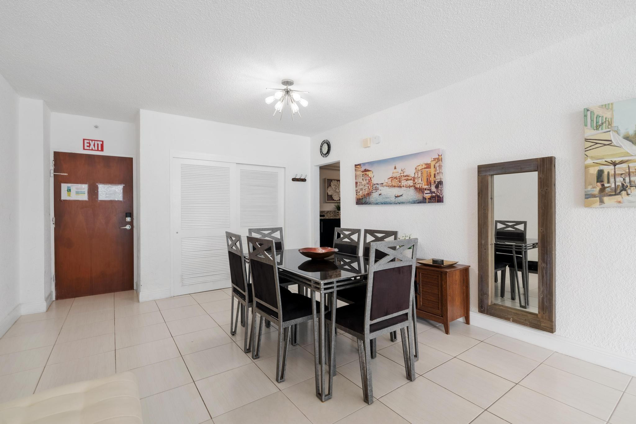 4001 S Ocean Drive 14d Property Photo 8
