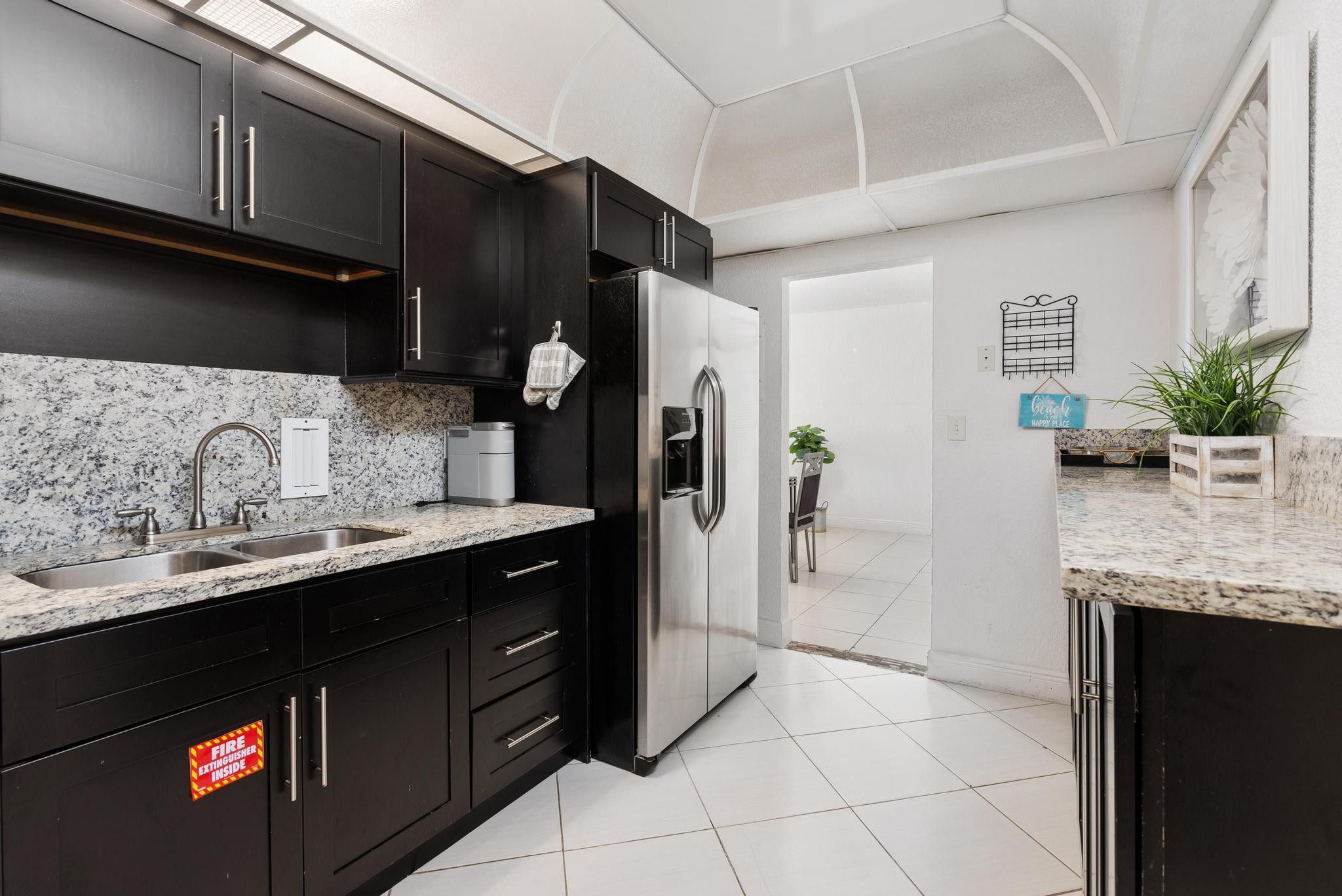 4001 S Ocean Drive 14d Property Photo 10