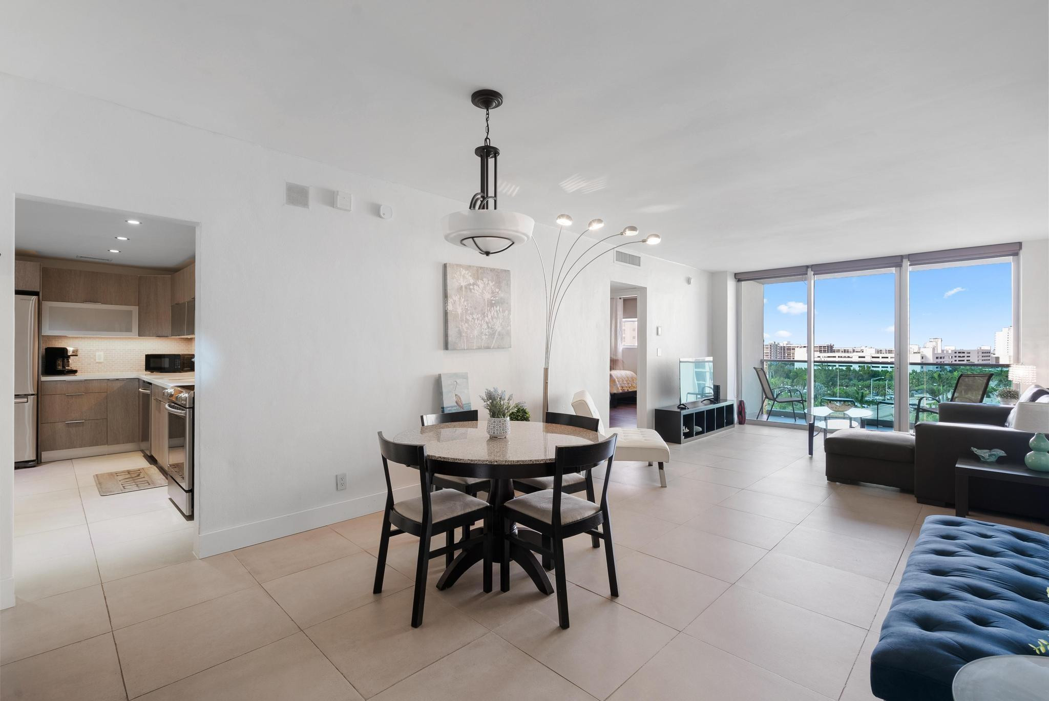 4001 S Ocean Drive 8e Property Photo 7