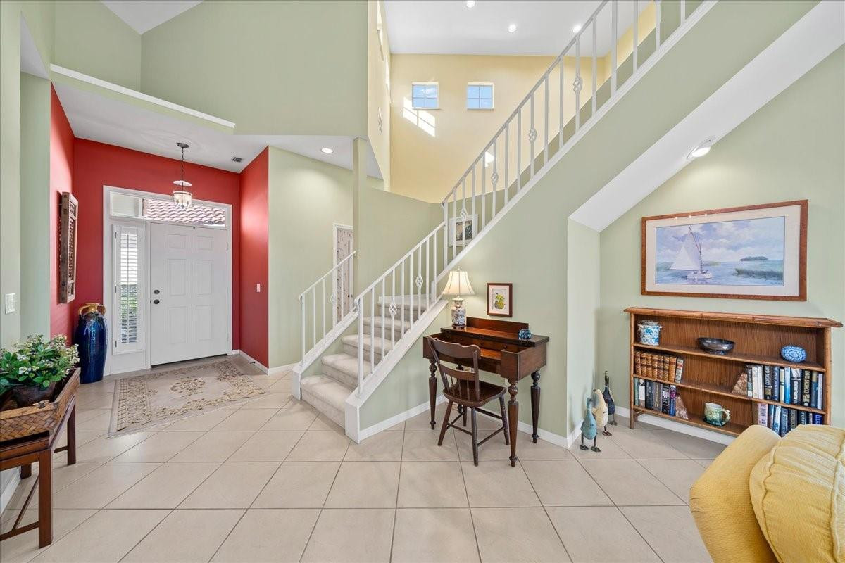 1725 Victoria Circle Property Photo 6