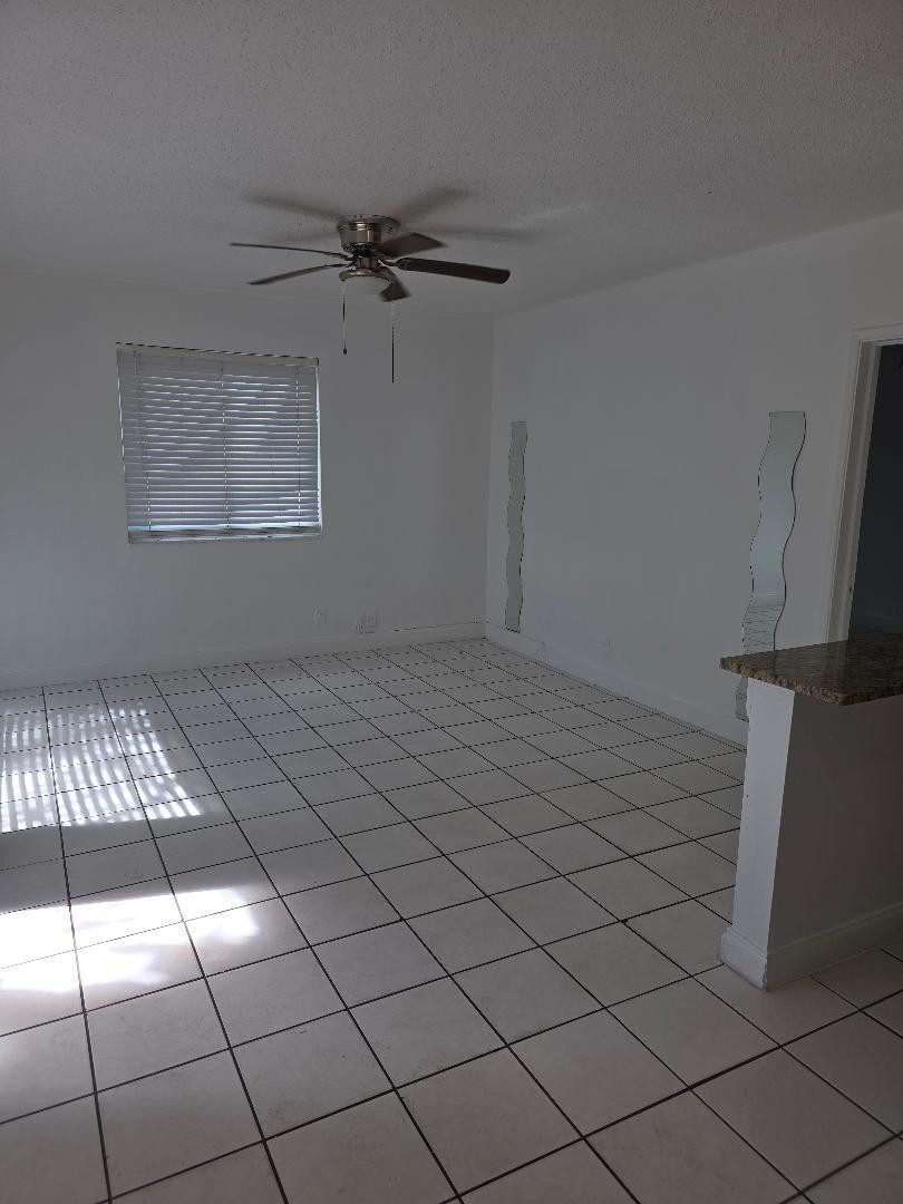 1034 Nw 1st Avenue 1 Property Photo 3