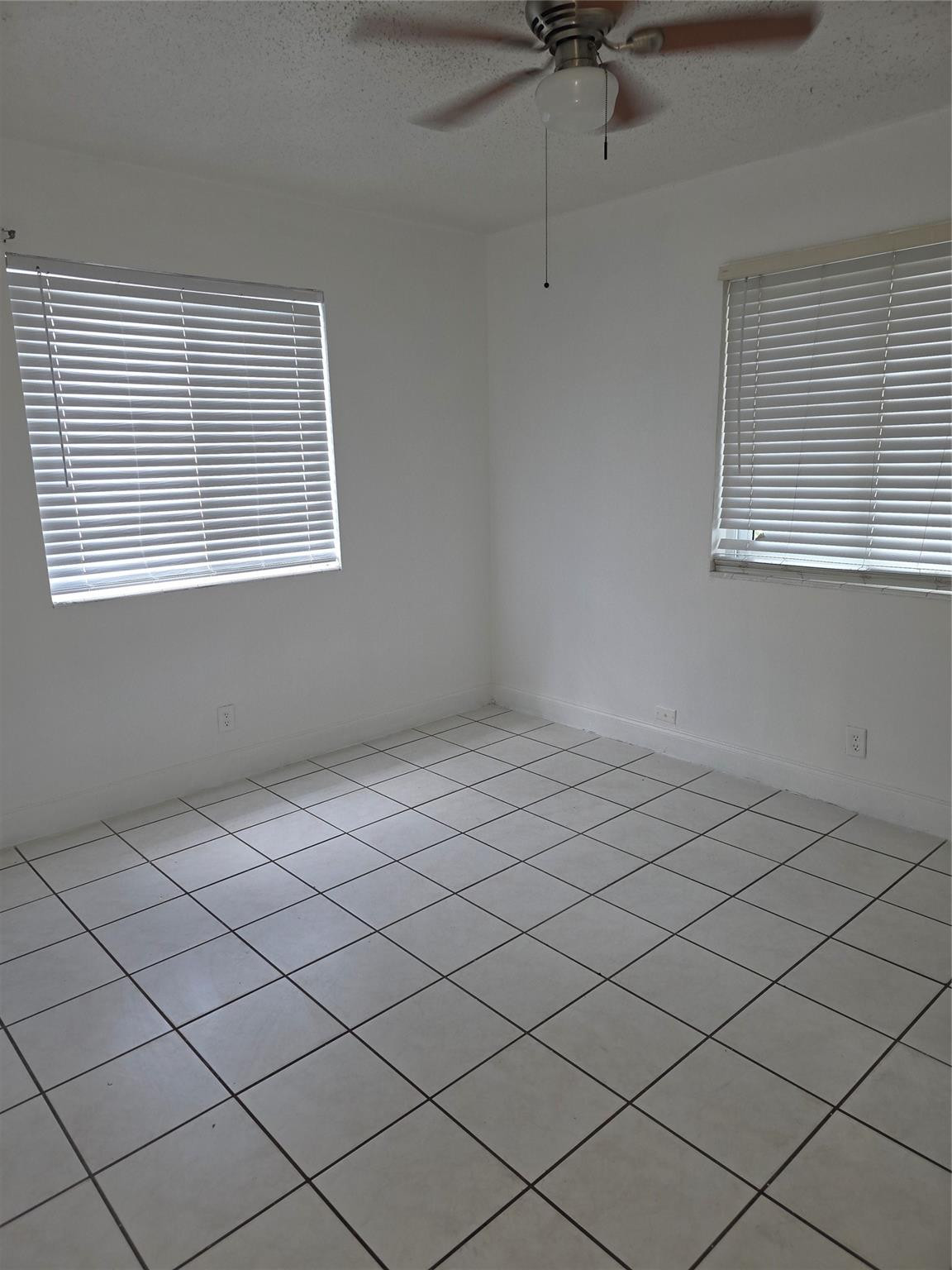 1034 Nw 1st Avenue 1 Property Photo 8