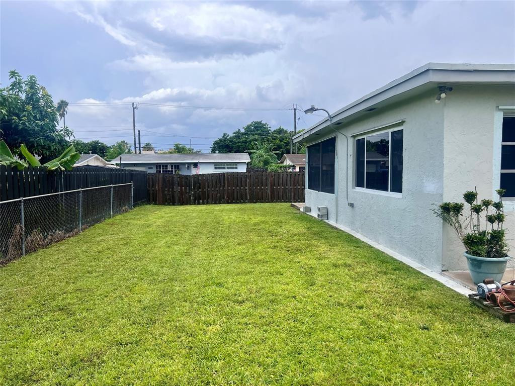 8361 Nw 27th Place Property Photo 26