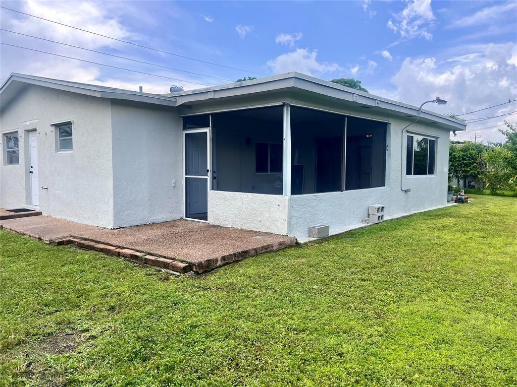 8361 Nw 27th Place Property Photo 30