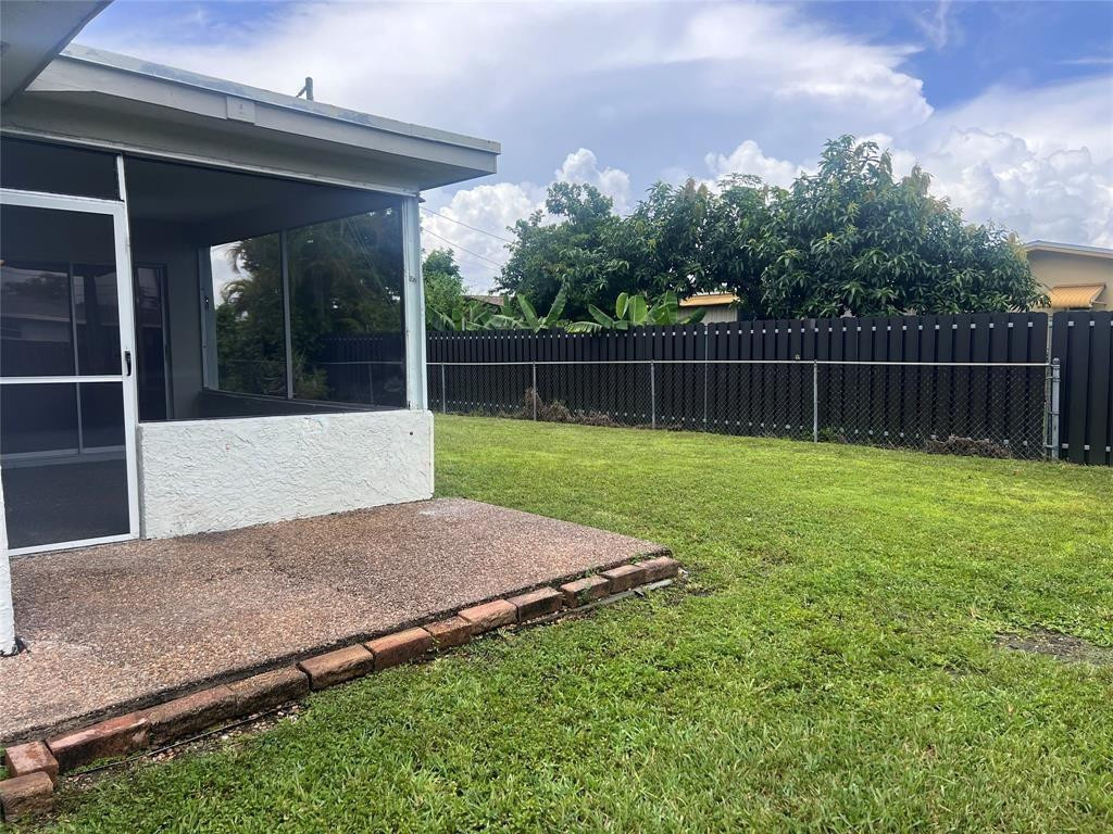 8361 Nw 27th Place Property Photo 33
