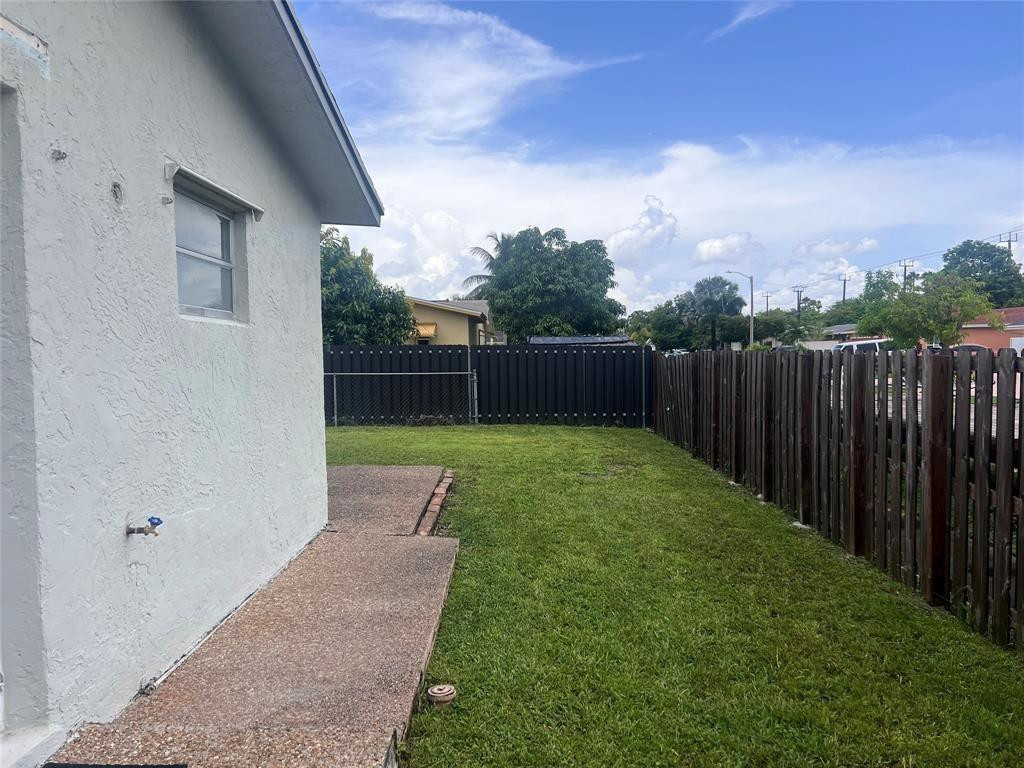8361 Nw 27th Place Property Photo 34