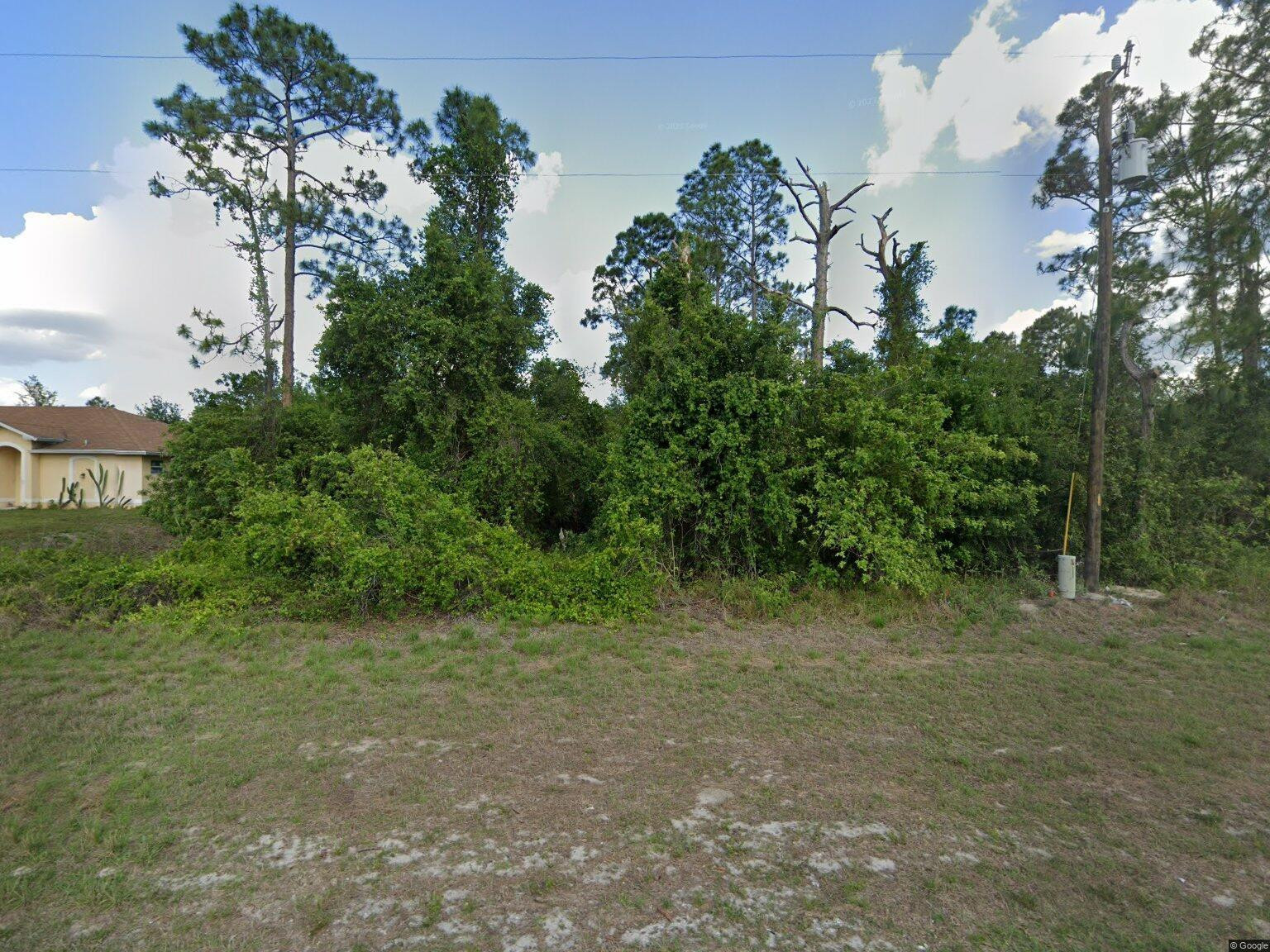 553 Eisenhower Boulevard Property Photo 1