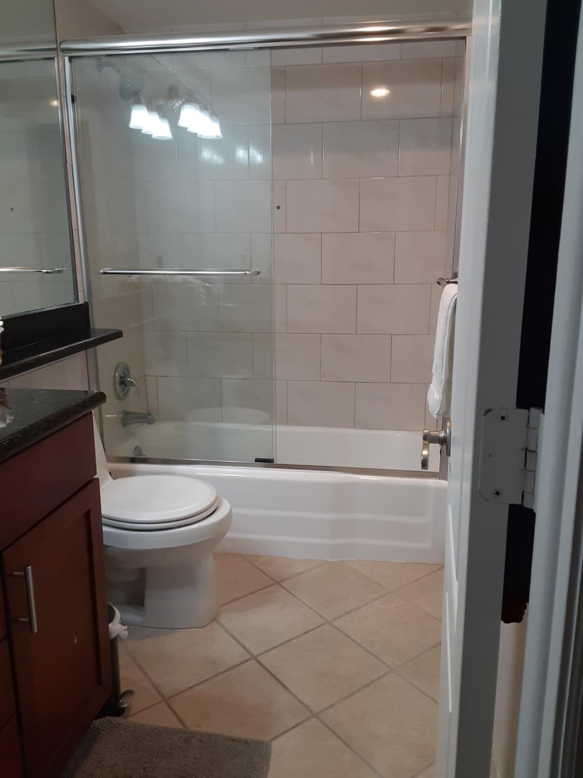 2900 Ne 30th Street G8 Property Photo 5
