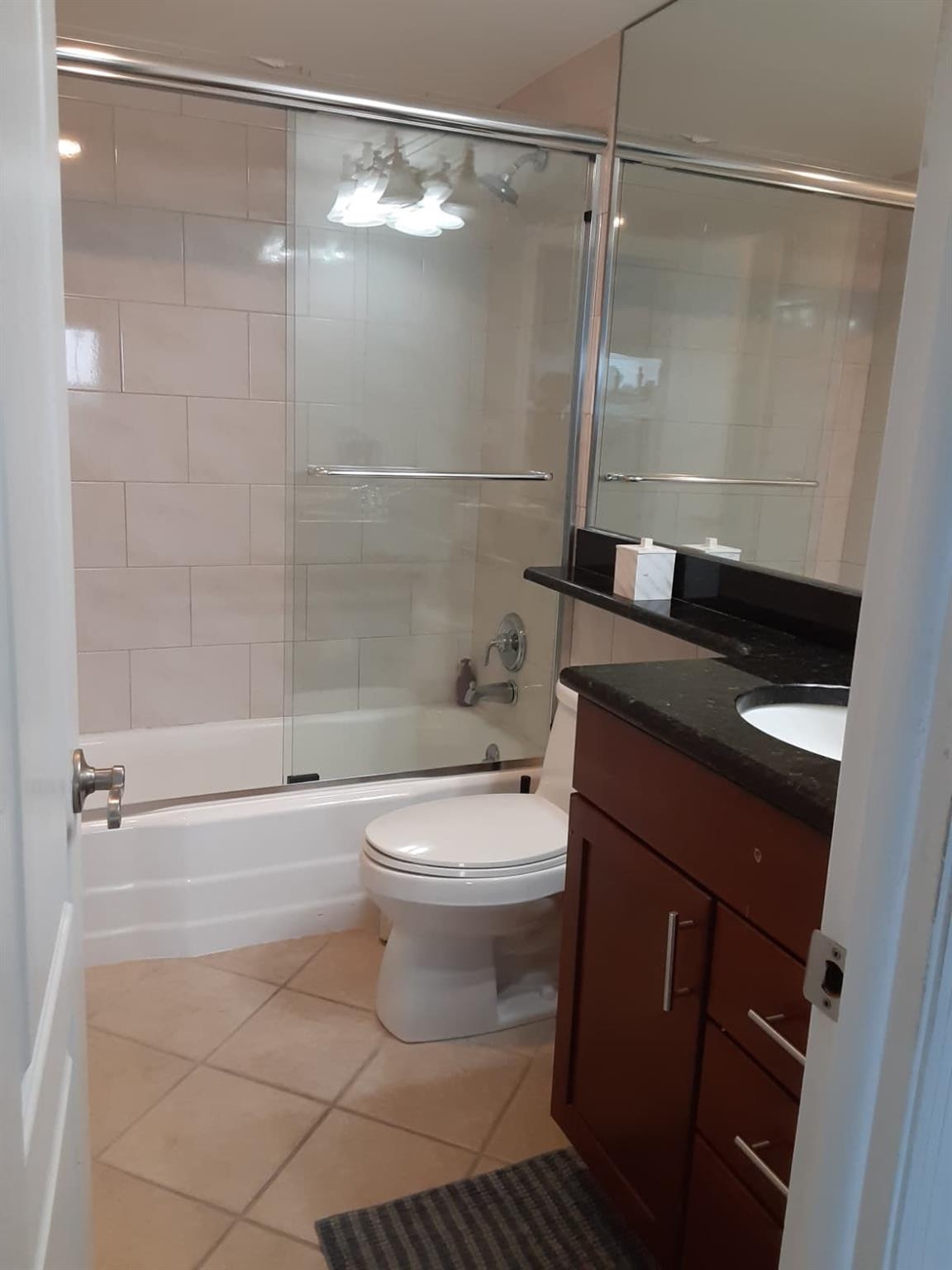 2900 Ne 30th Street G8 Property Photo 6