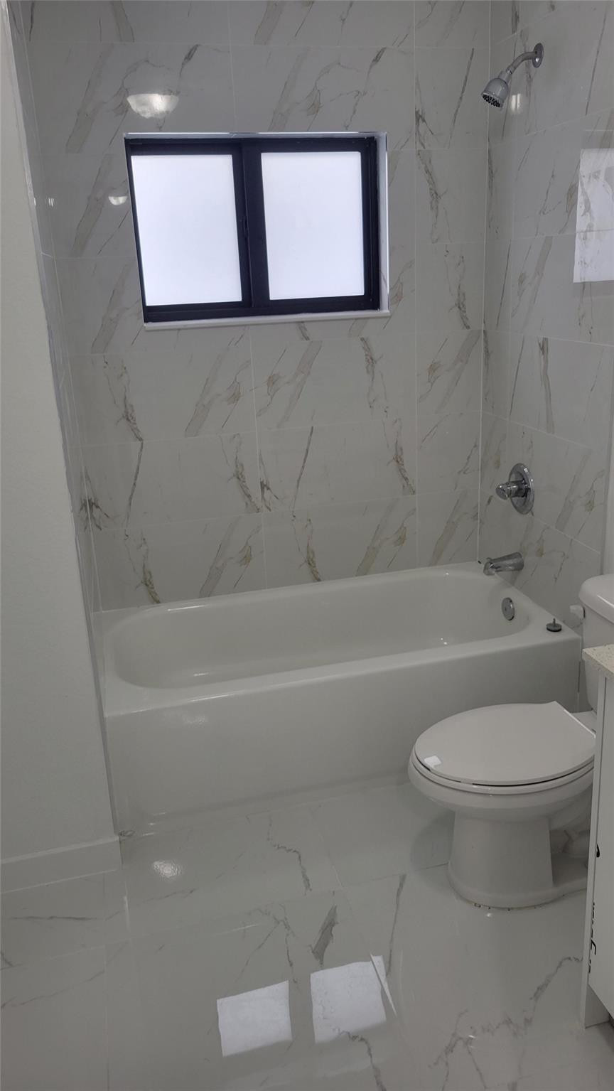 1836 Nw 70th Street Property Photo 2
